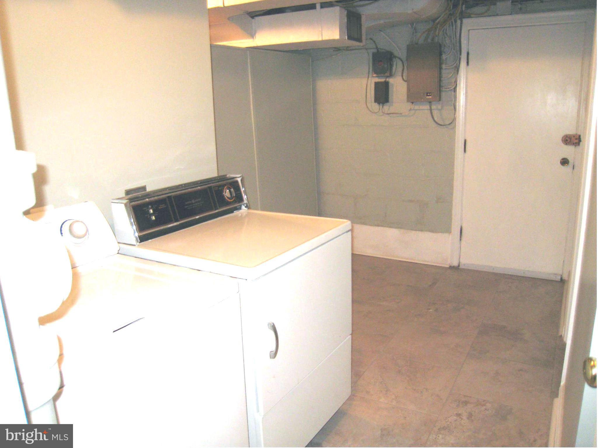 OLD TOWN - Residential Lease