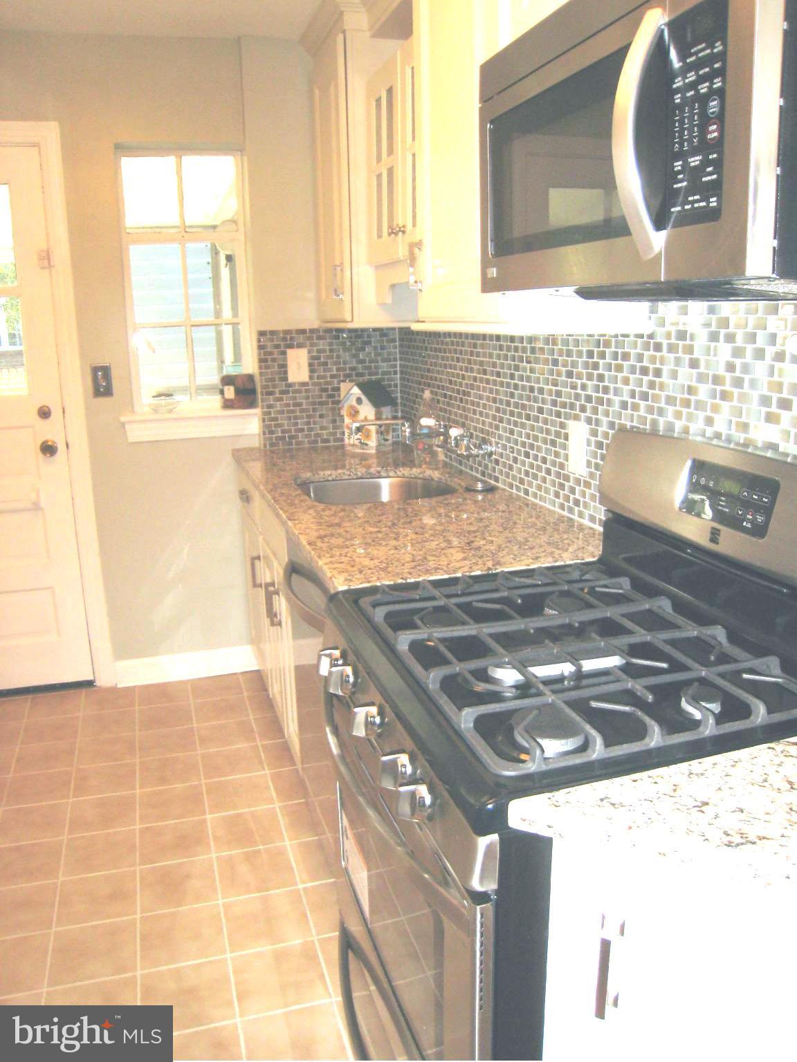 OLD TOWN - Residential Lease