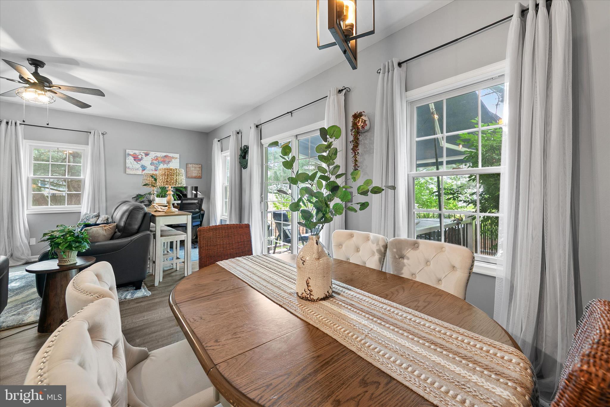 ADMIRALS QUARTERS - Residential