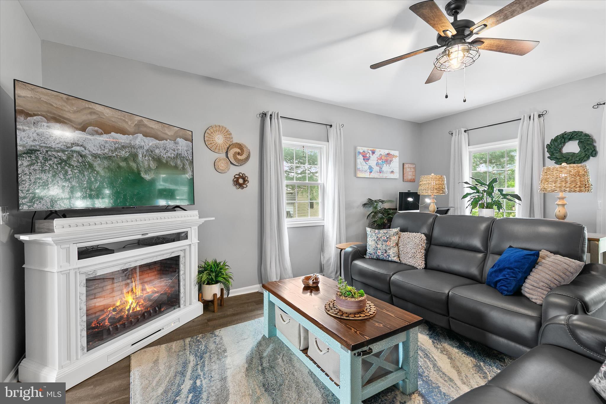ADMIRALS QUARTERS - Residential