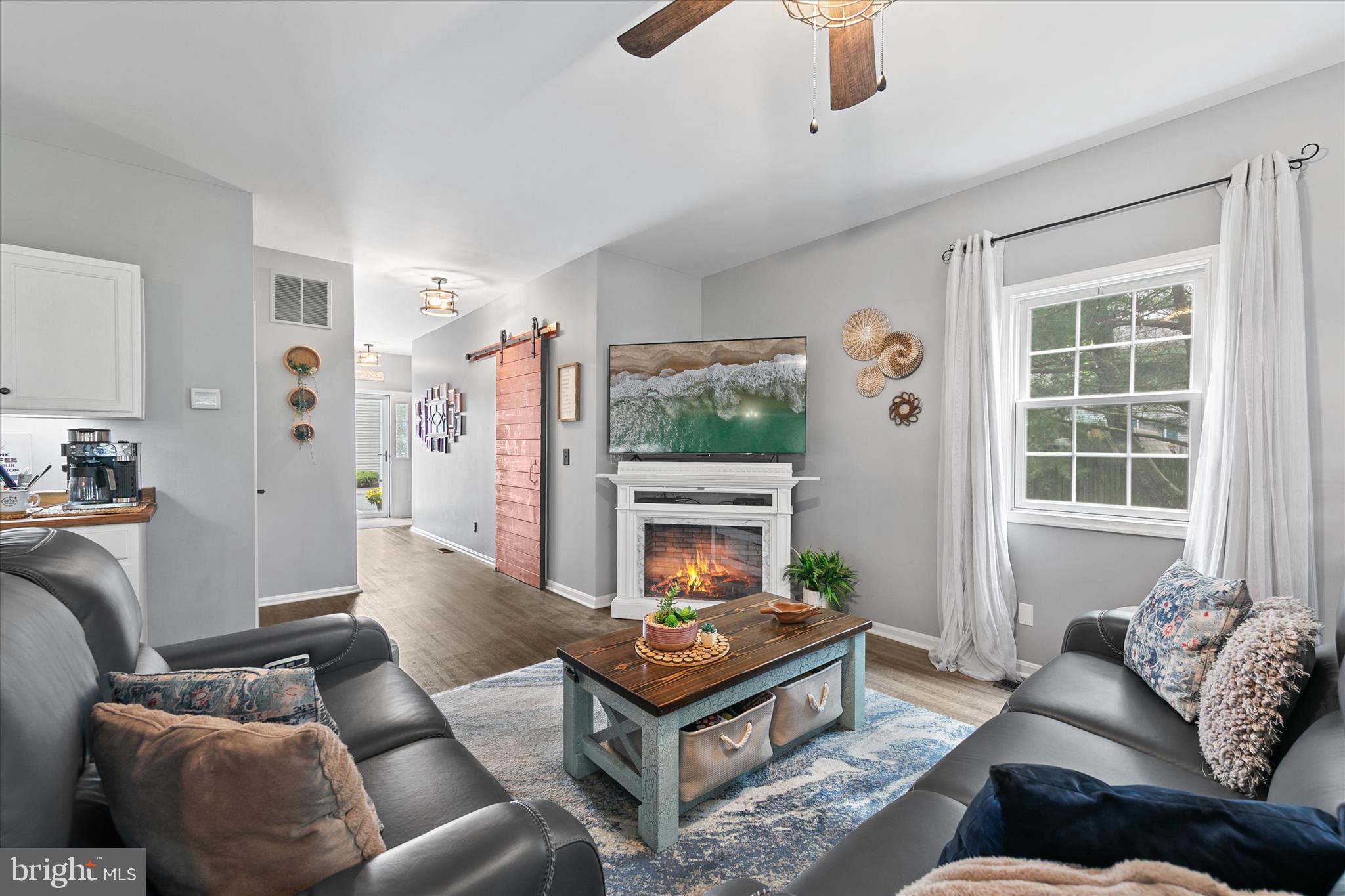 ADMIRALS QUARTERS - Residential