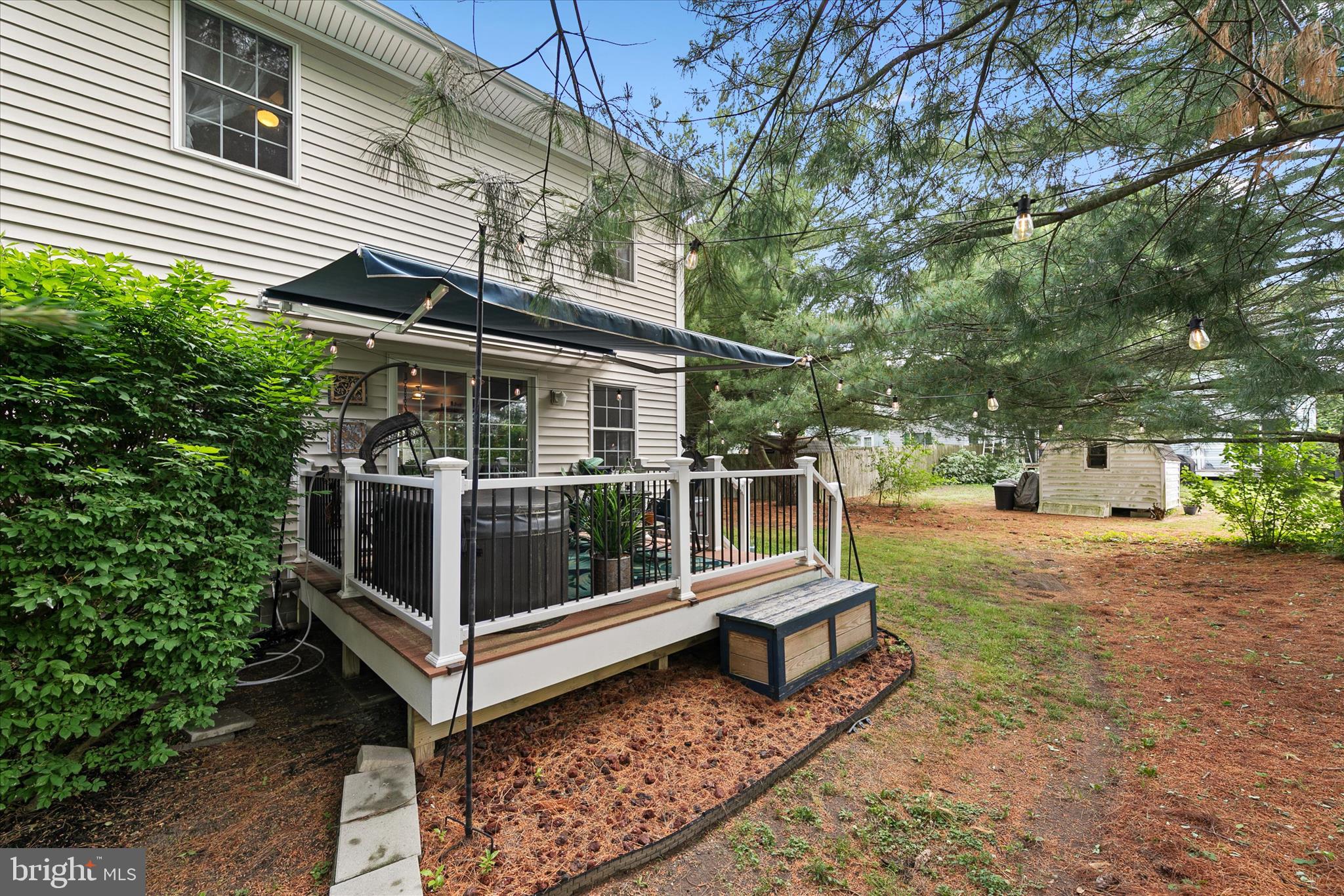 ADMIRALS QUARTERS - Residential