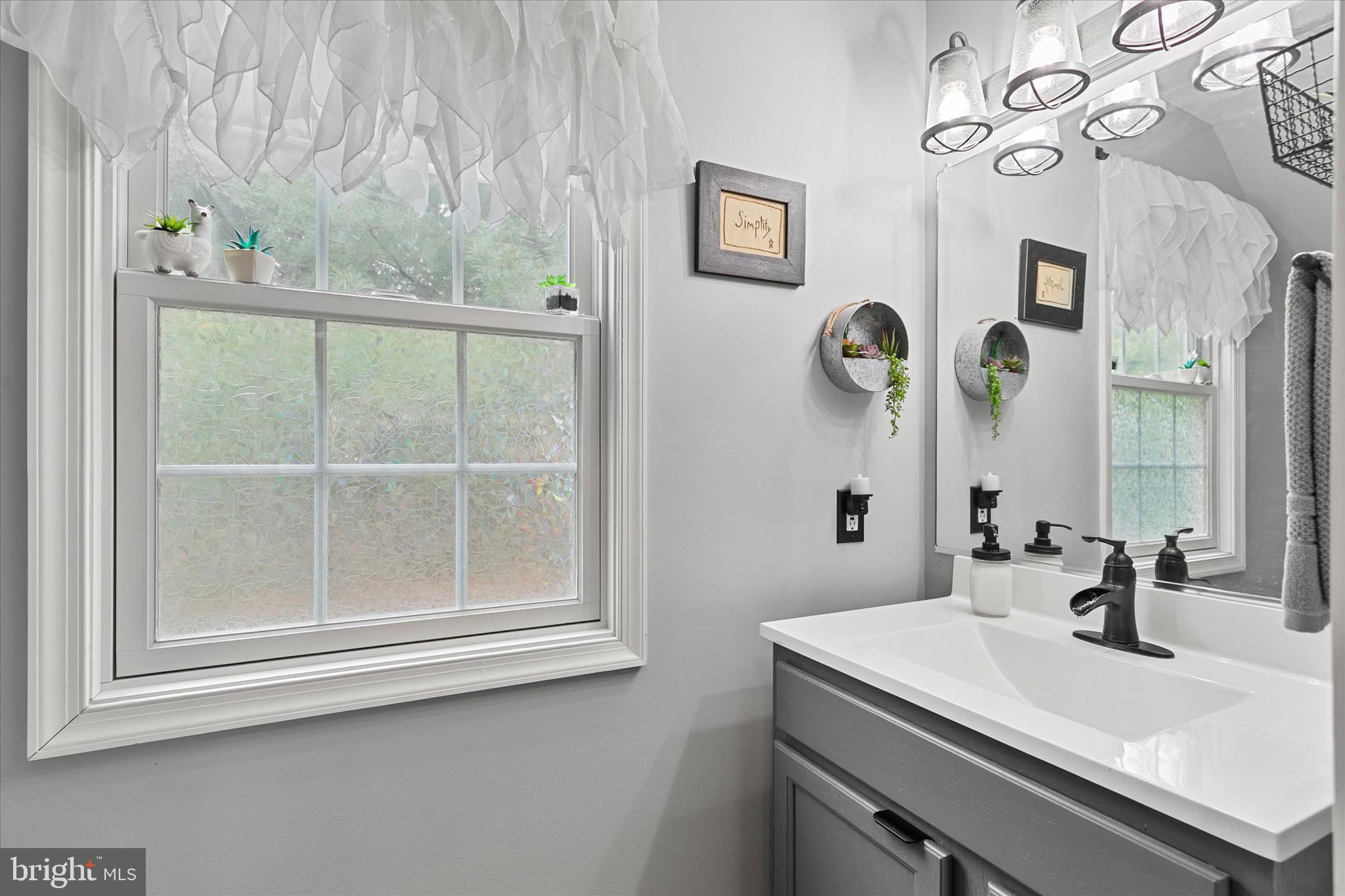 ADMIRALS QUARTERS - Residential