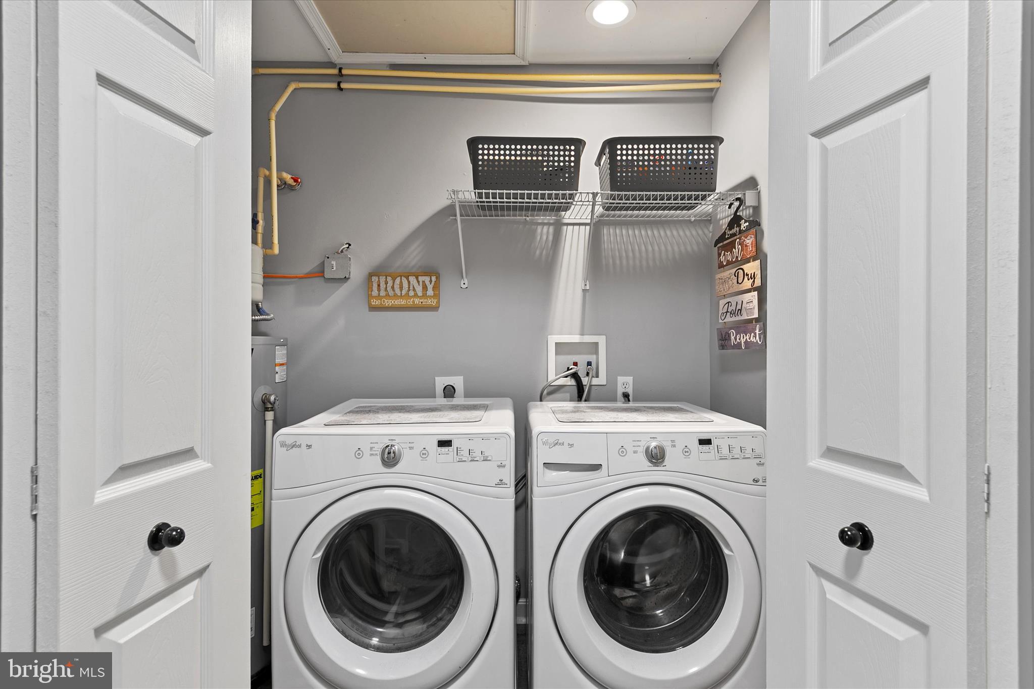 ADMIRALS QUARTERS - Residential
