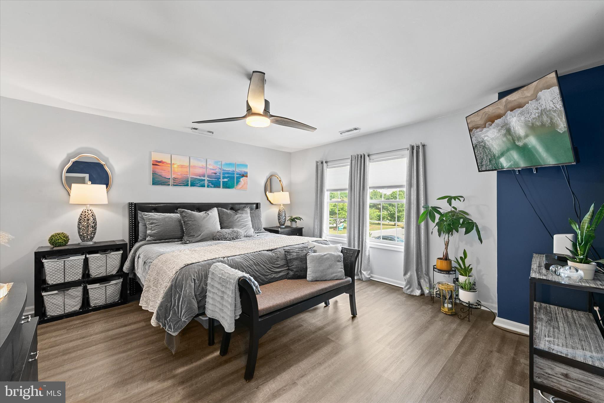 ADMIRALS QUARTERS - Residential