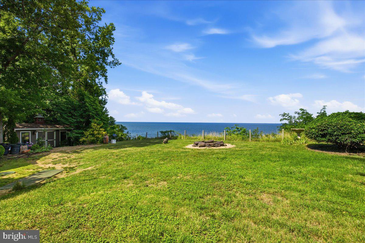 3508 HILLTOP DRIVE
