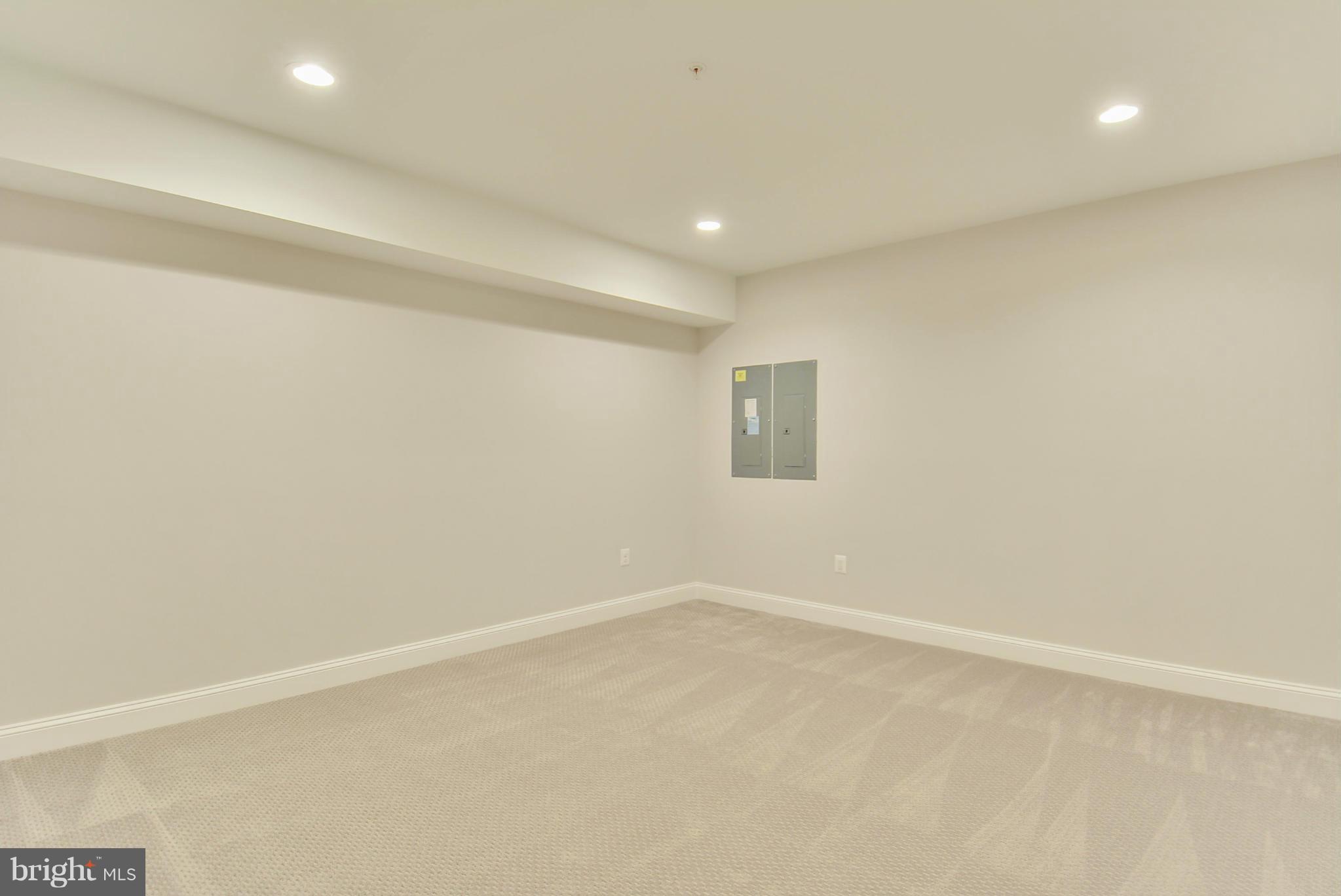 ALTA VISTA GARDENS - Residential
