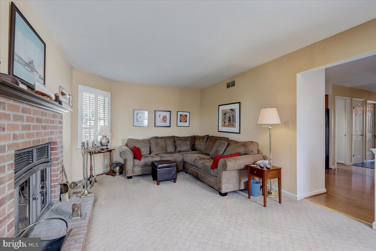 PERRY HALL - Residential