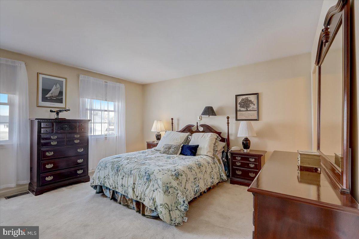 PERRY HALL - Residential