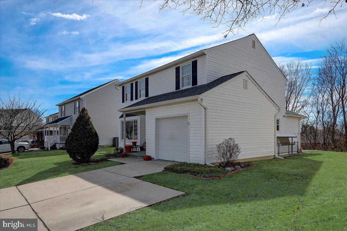 PERRY HALL - Residential