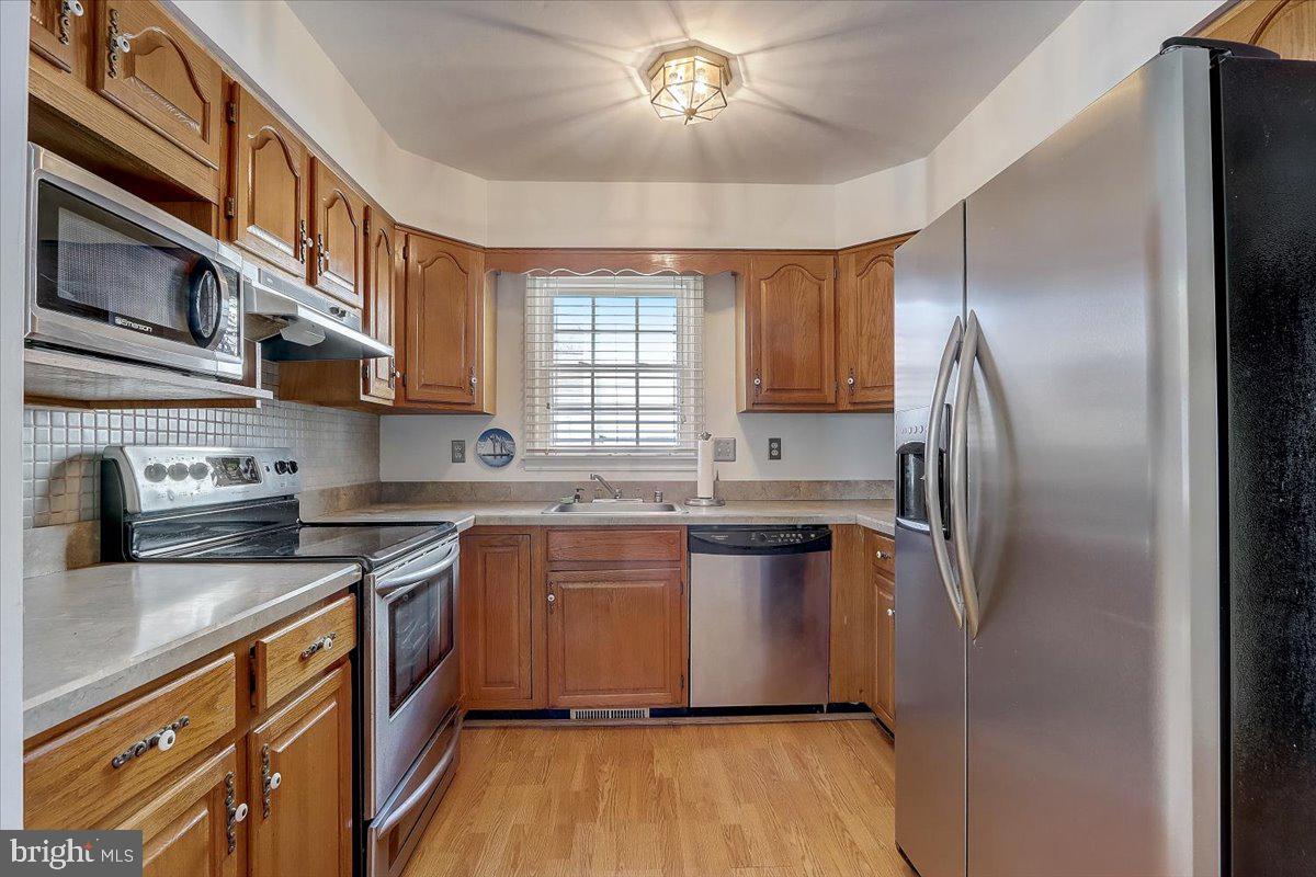 PERRY HALL - Residential