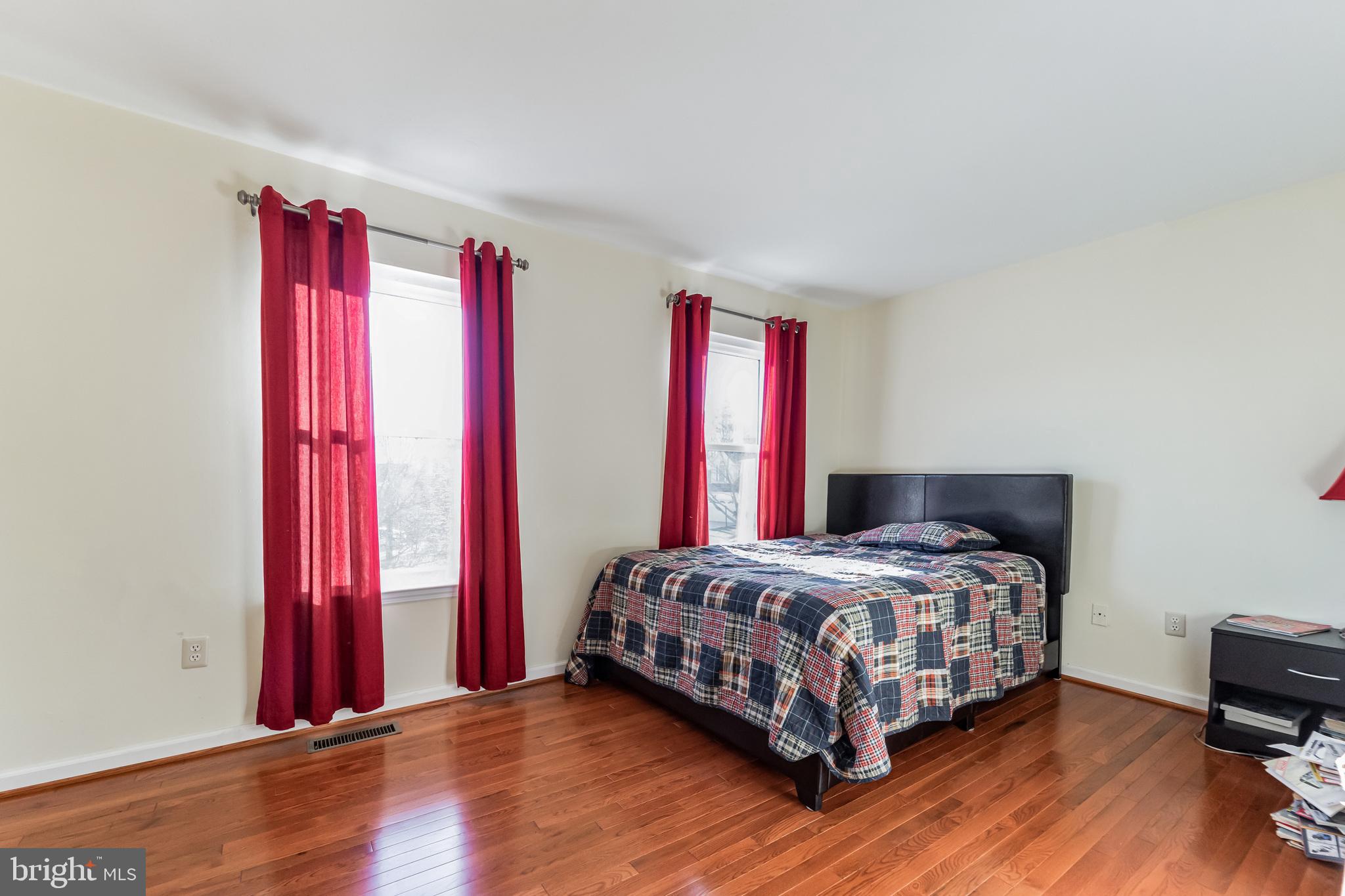 SPRINGFIELD MANOR - Residential