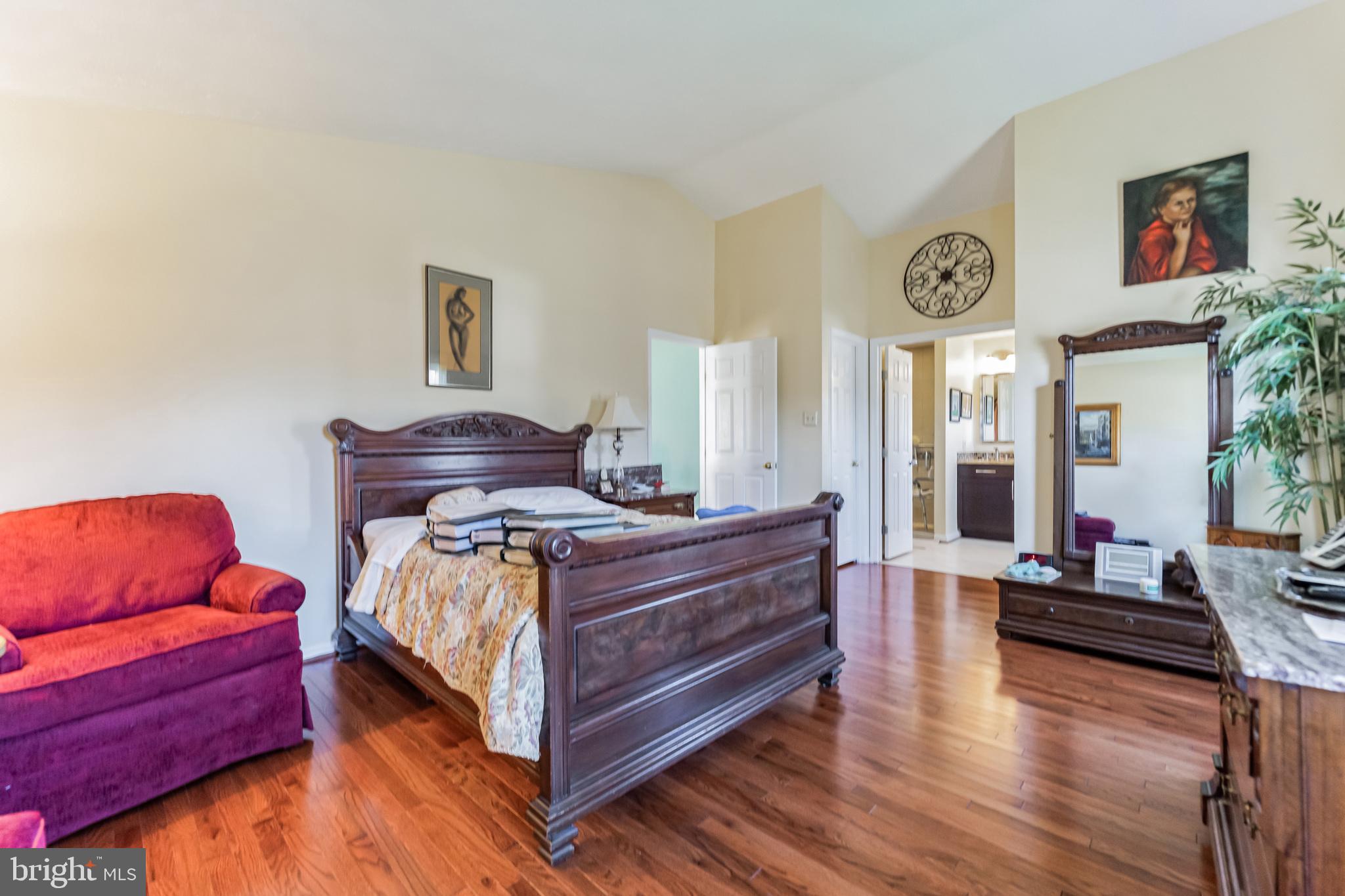 SPRINGFIELD MANOR - Residential