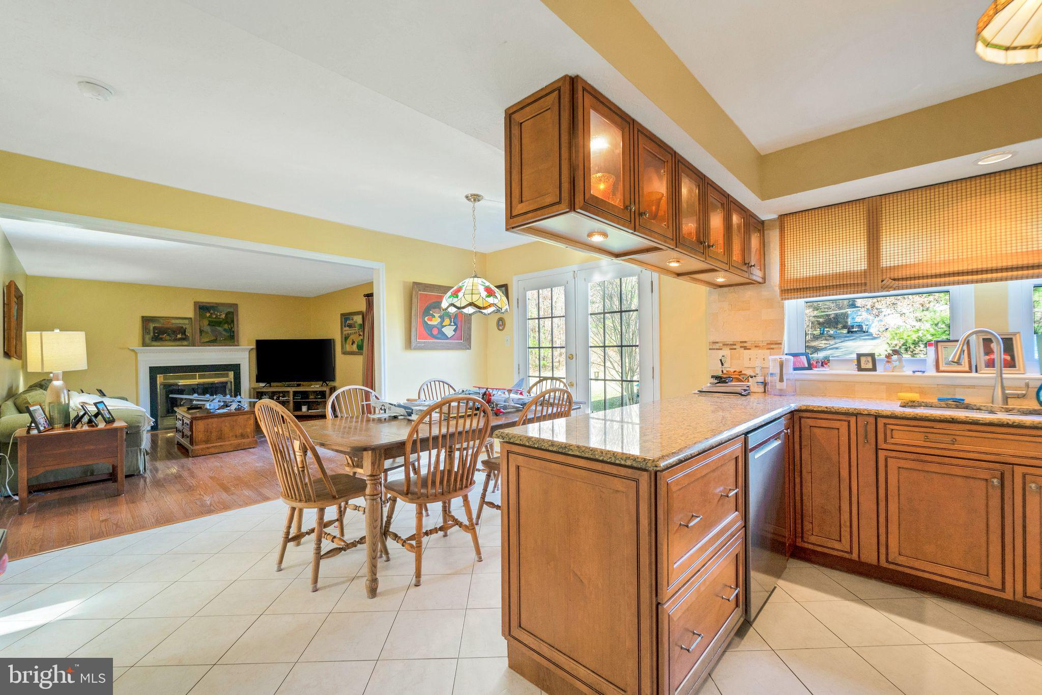 SPRINGFIELD MANOR - Residential