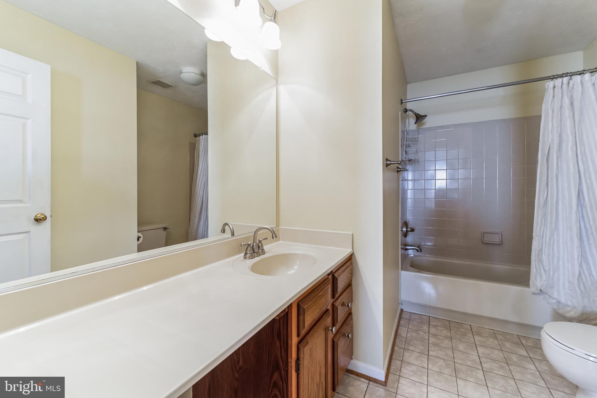 SPRINGFIELD MANOR - Residential