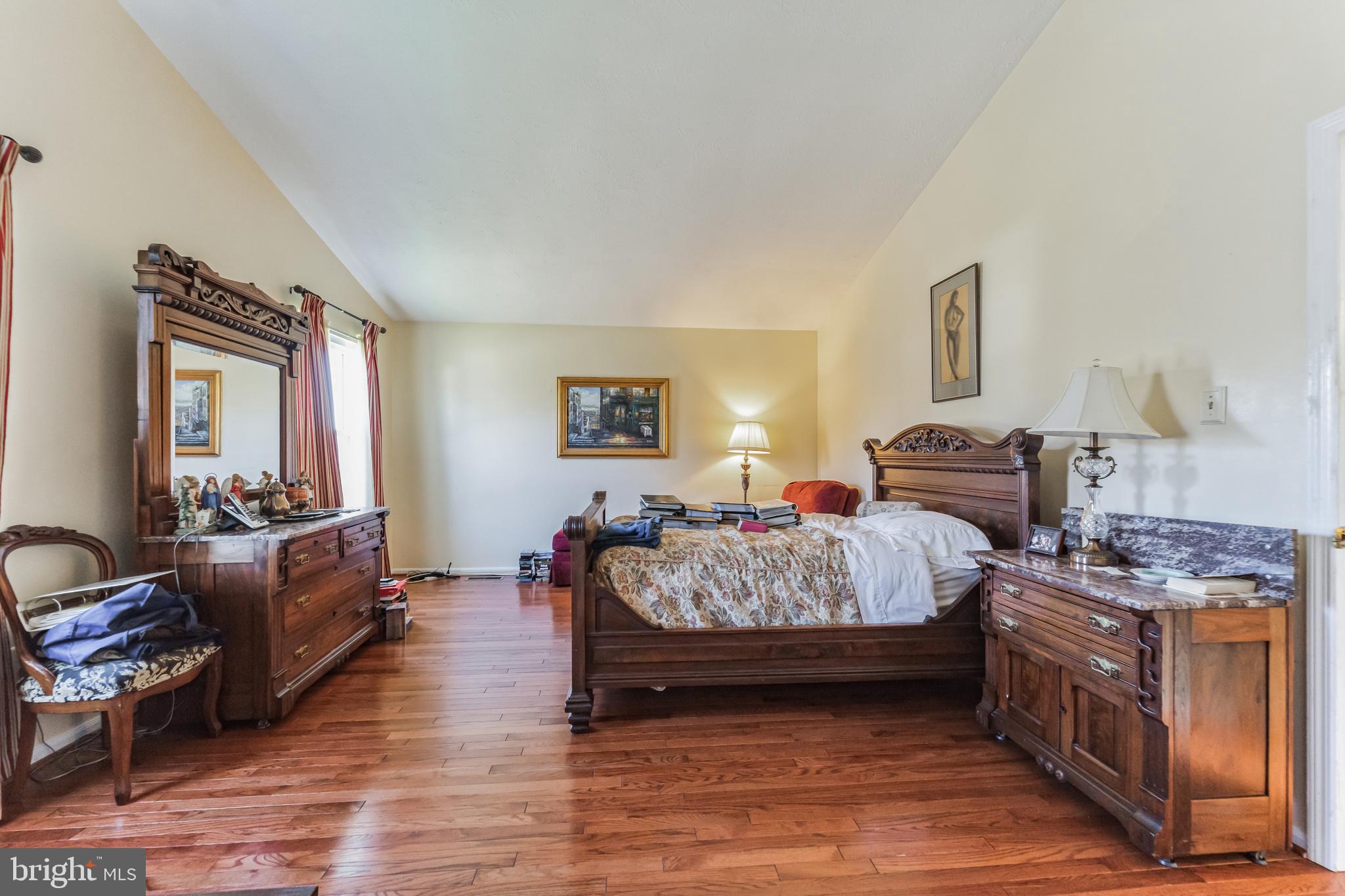 SPRINGFIELD MANOR - Residential