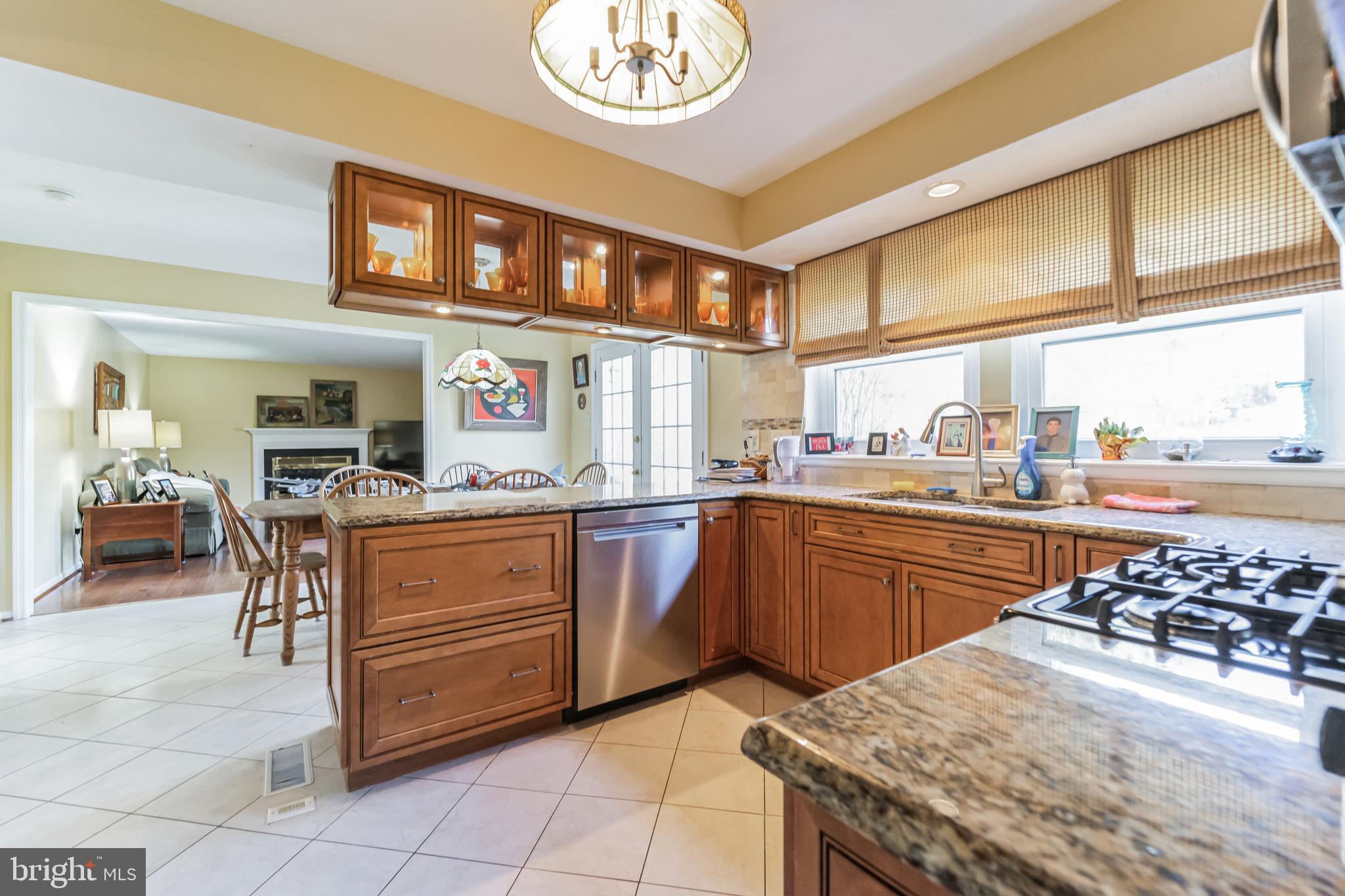 SPRINGFIELD MANOR - Residential