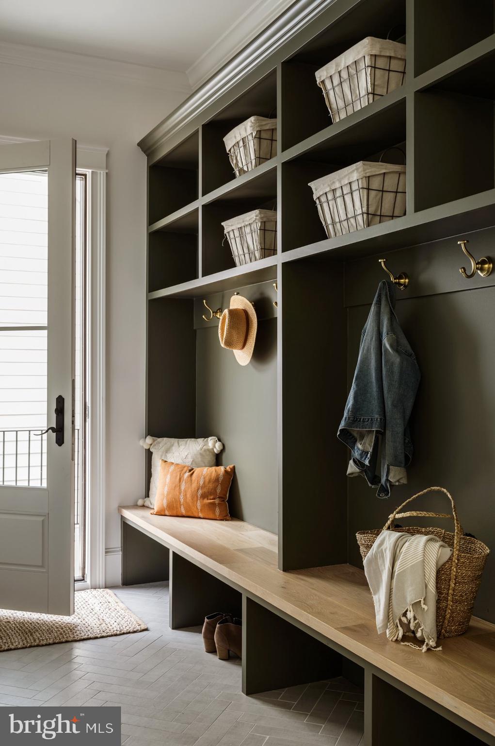 ASHTON HEIGHTS - Residential