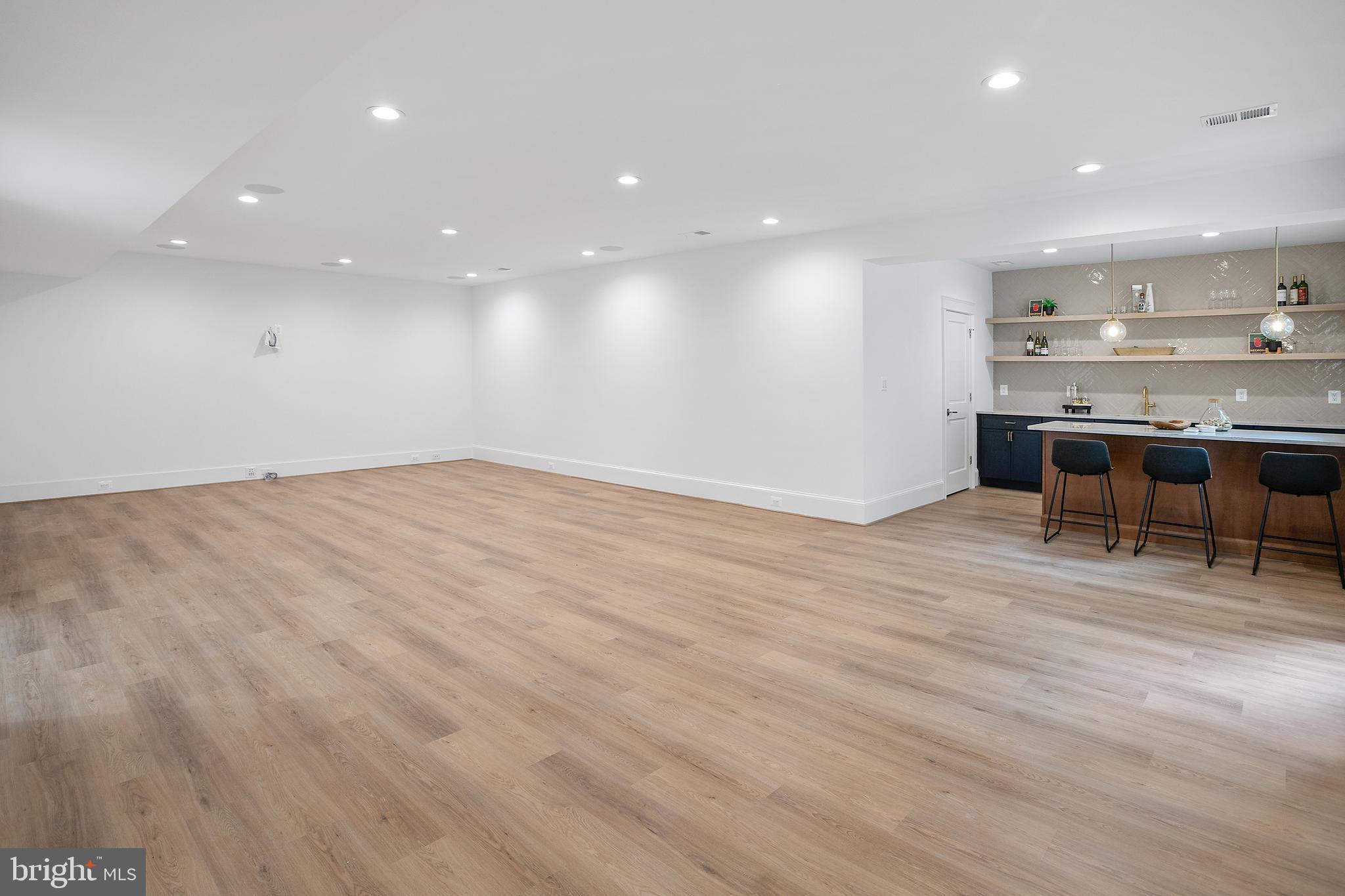 ASHTON HEIGHTS - Residential