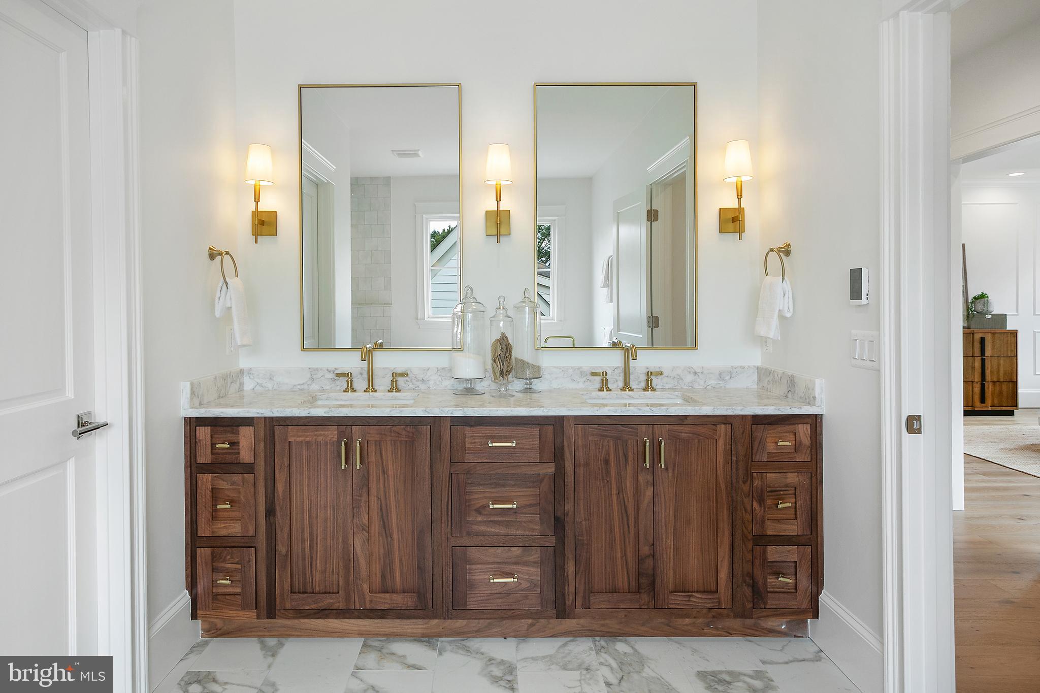 ASHTON HEIGHTS - Residential