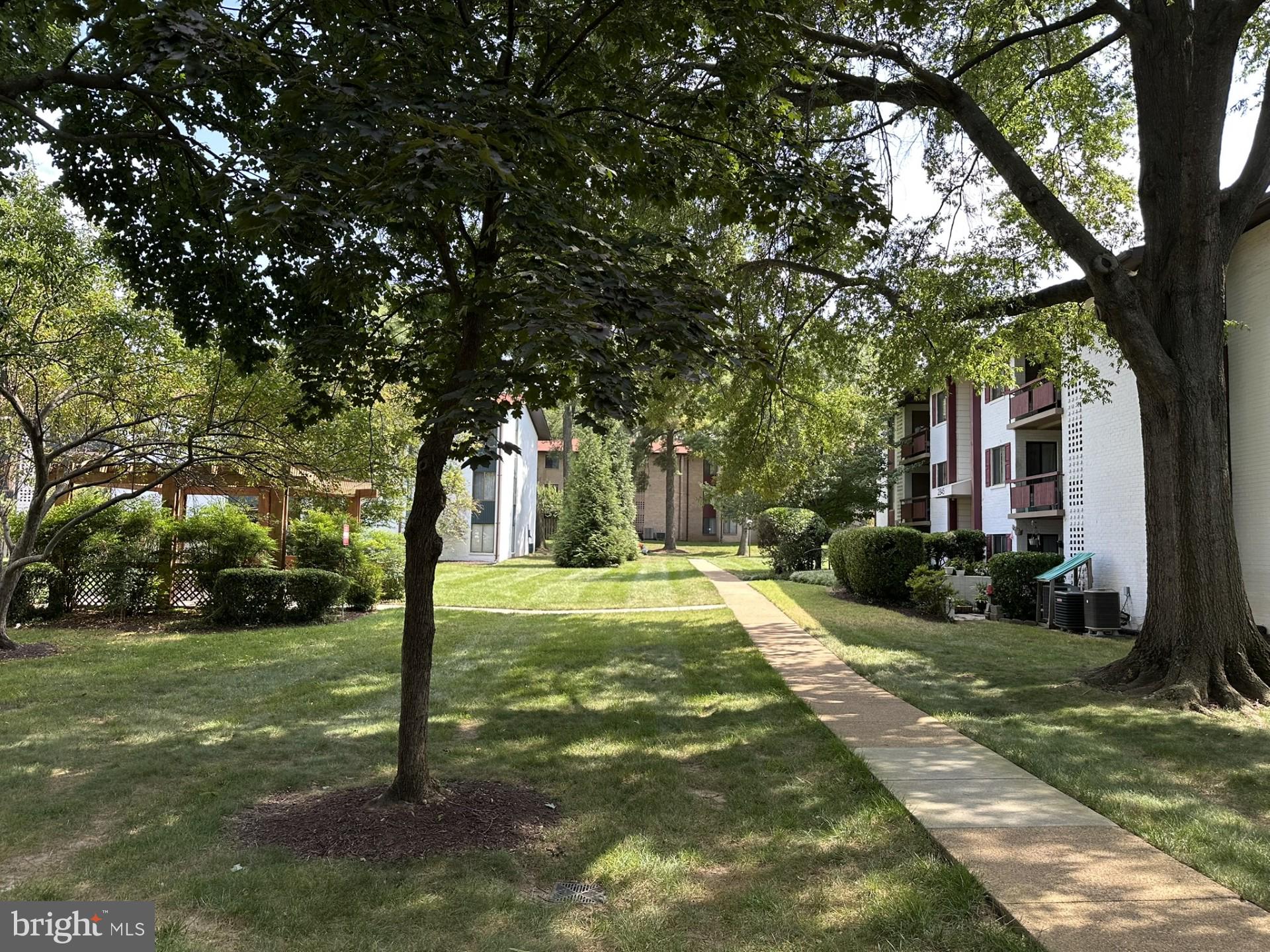 FAIRFIELD COMMONS - Residential Lease