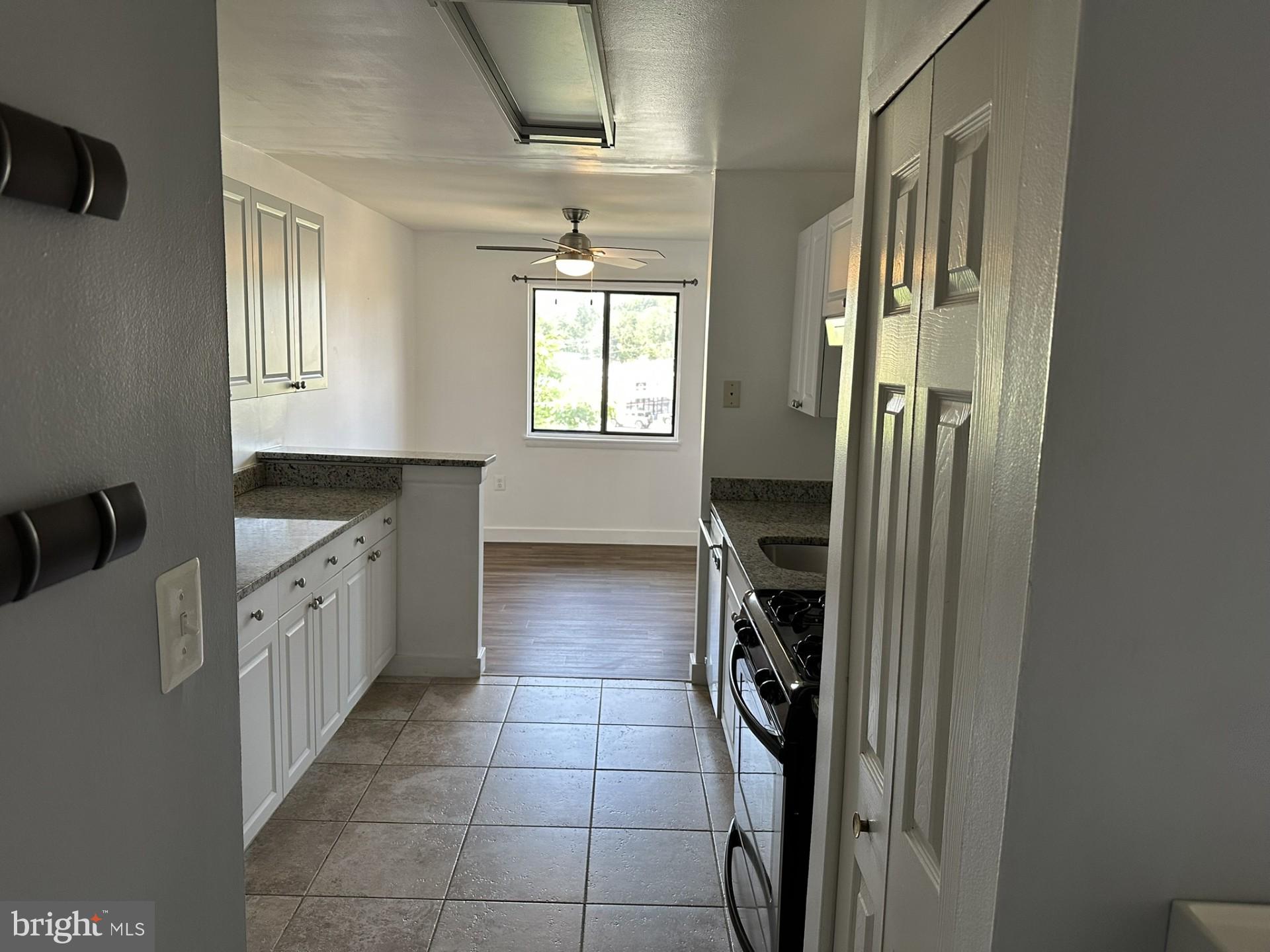 FAIRFIELD COMMONS - Residential Lease