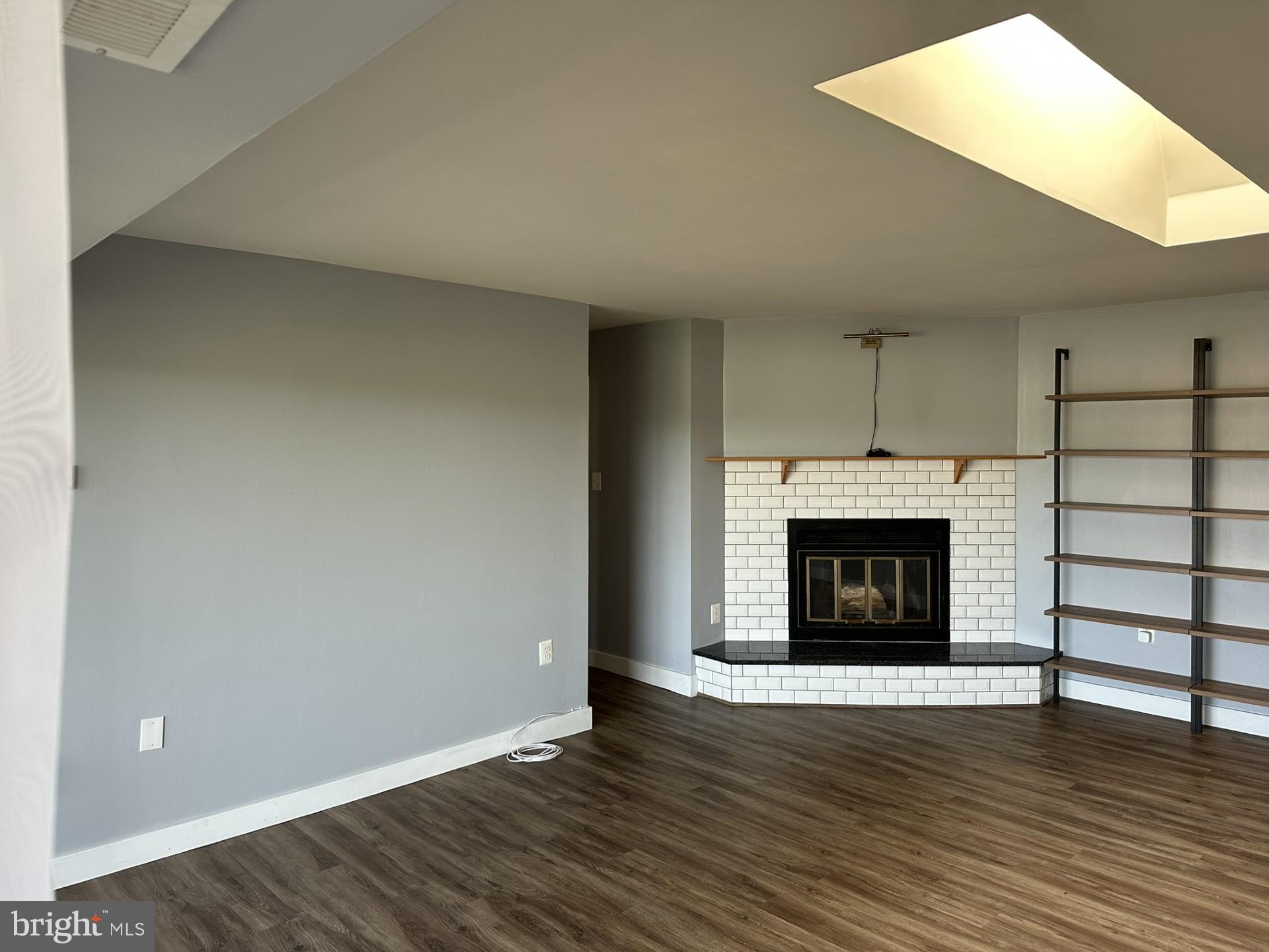 FAIRFIELD COMMONS - Residential Lease