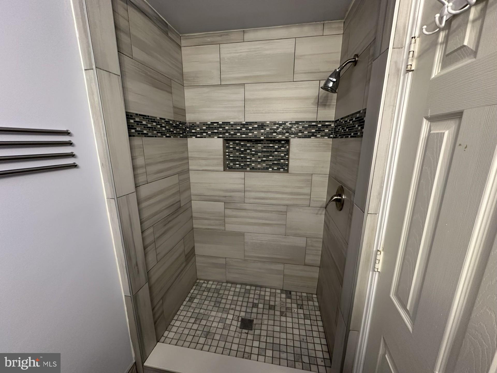 FAIRFIELD COMMONS - Residential Lease