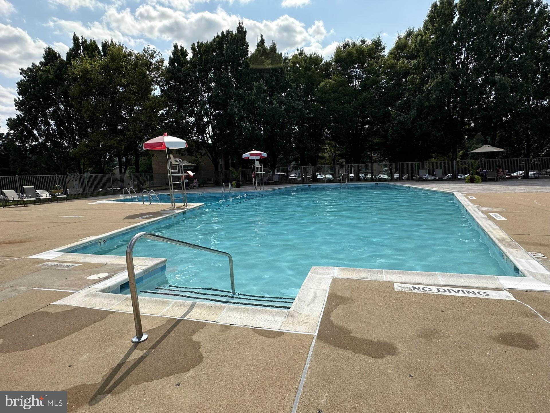 FAIRFIELD COMMONS - Residential Lease