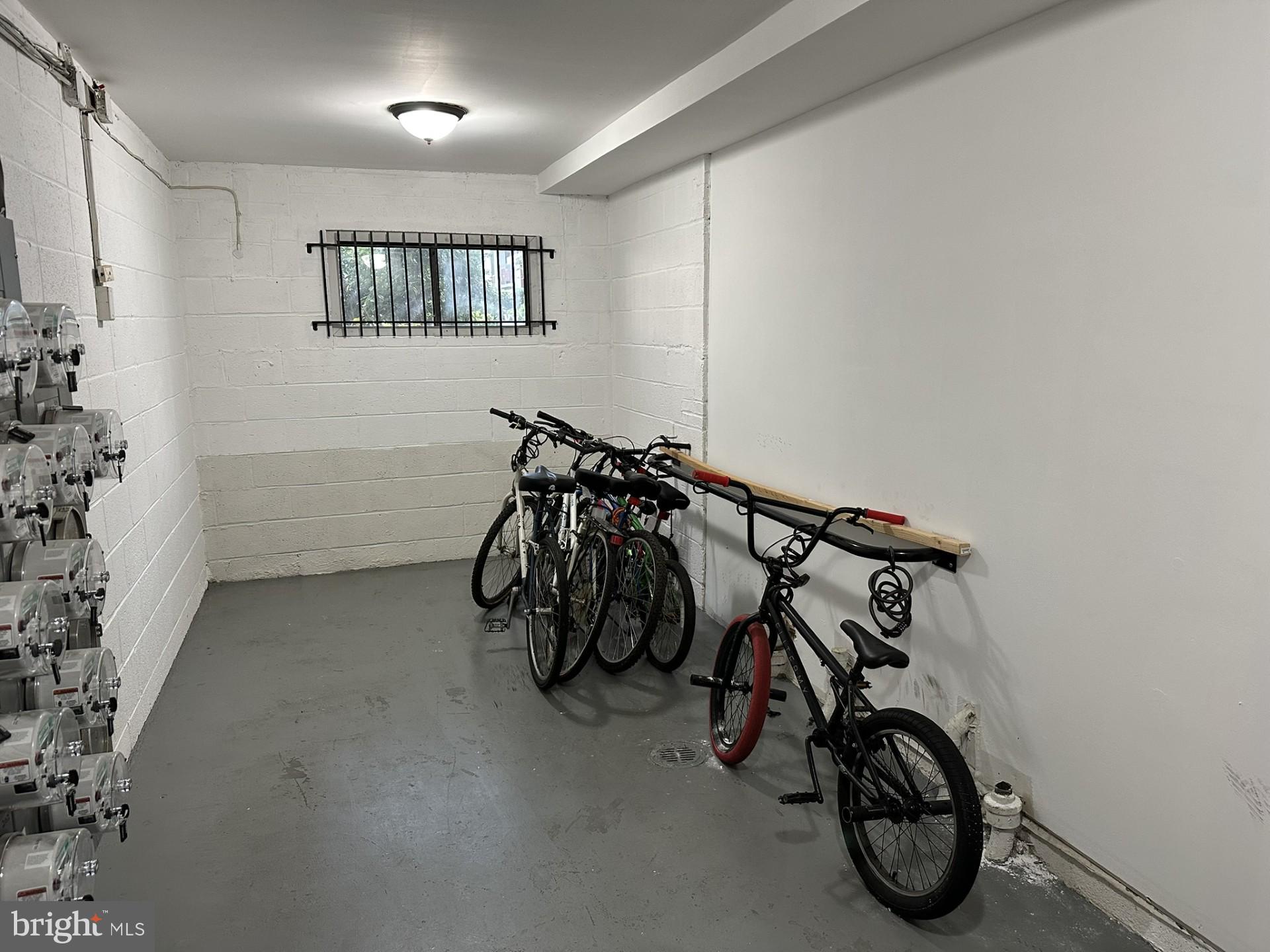 FAIRFIELD COMMONS - Residential Lease