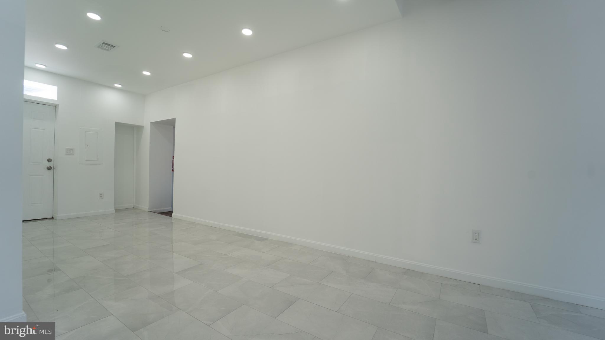 WASHINGTON VILLAGE - Commercial Sale