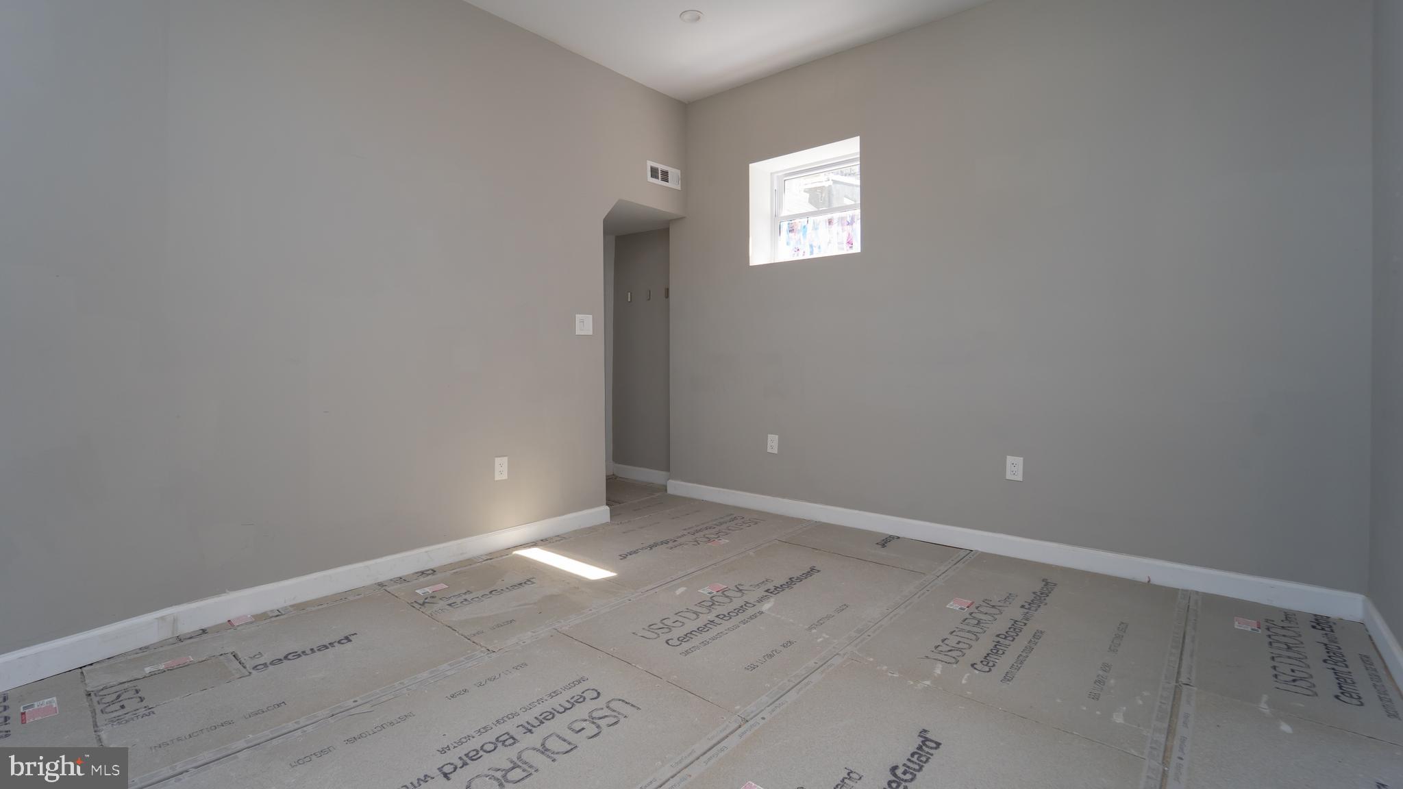 WASHINGTON VILLAGE - Commercial Sale