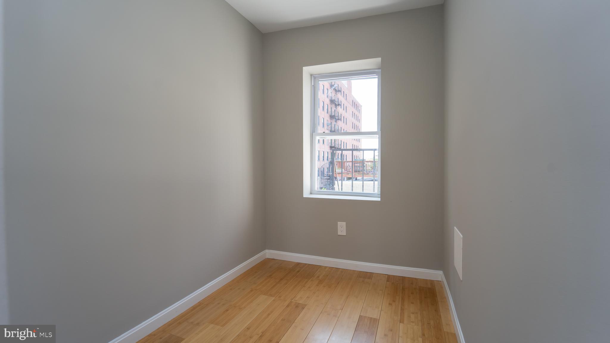 WASHINGTON VILLAGE - Commercial Sale