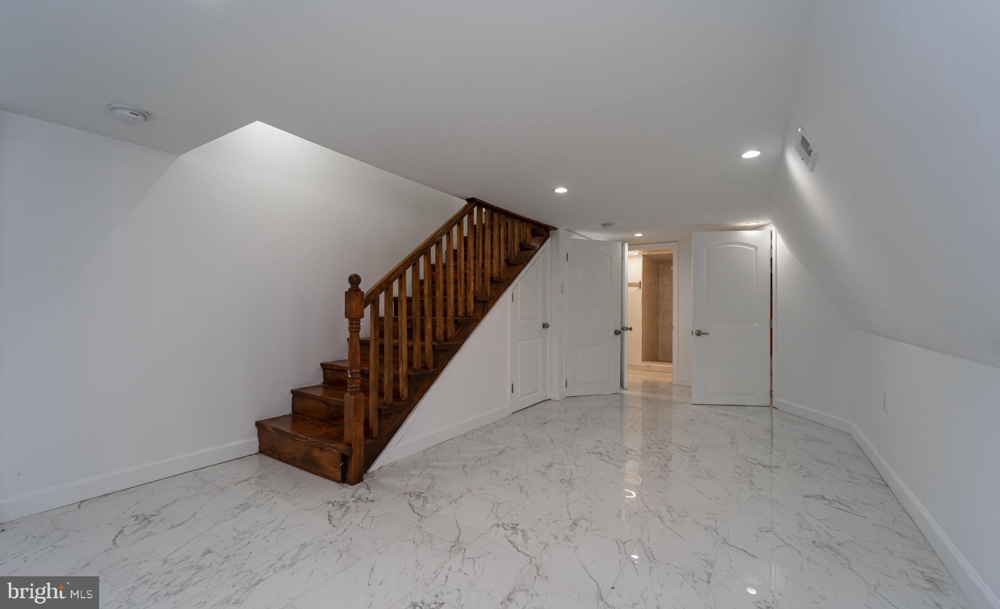 WASHINGTON VILLAGE - Commercial Sale