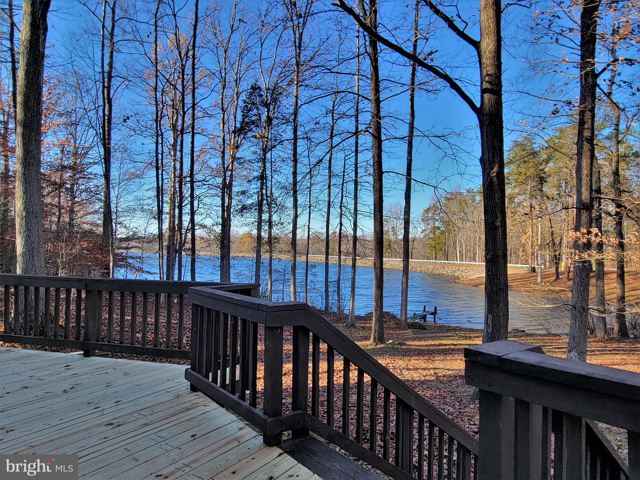 LAKE LAND OR - Residential