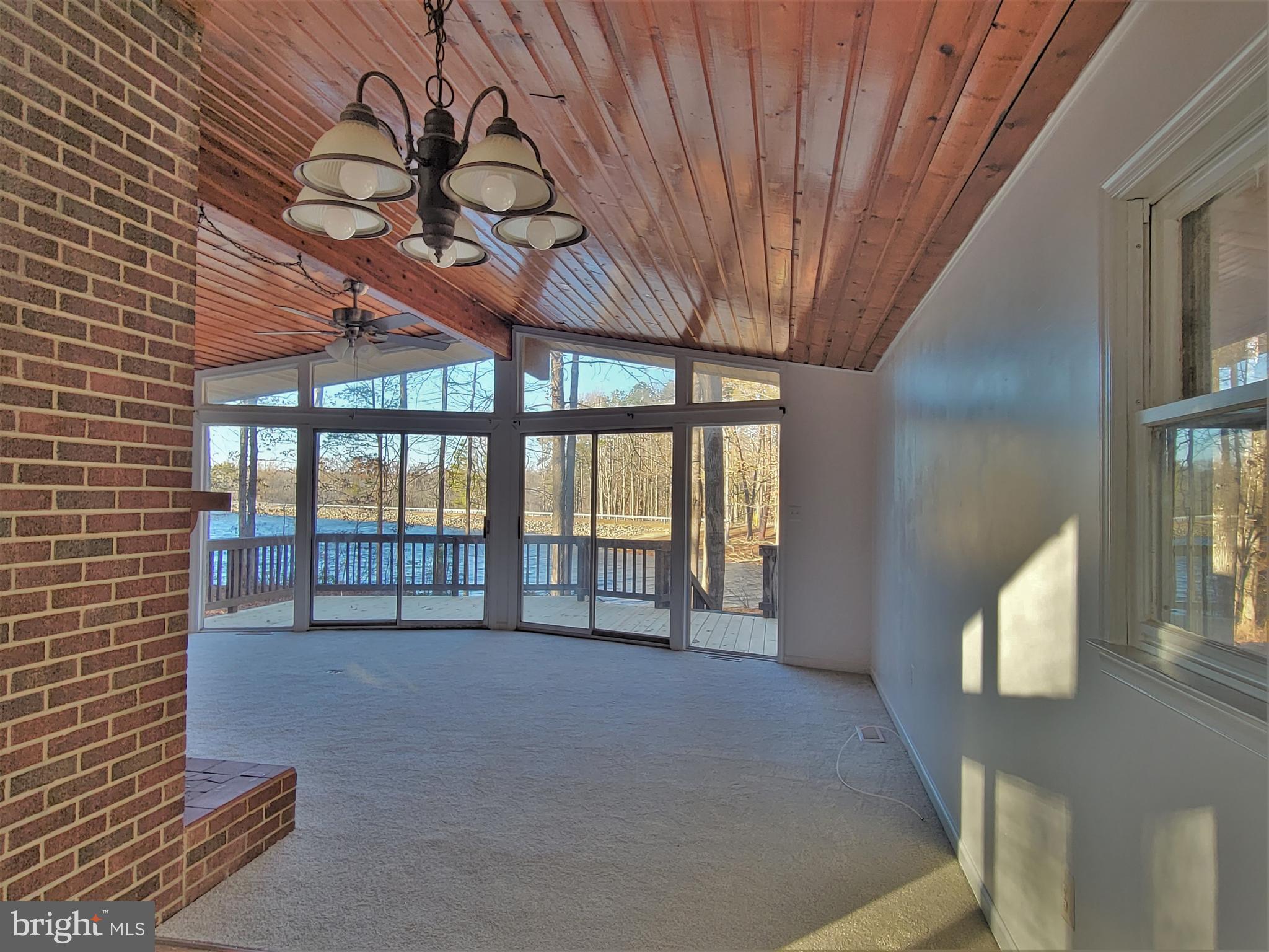 LAKE LAND OR - Residential