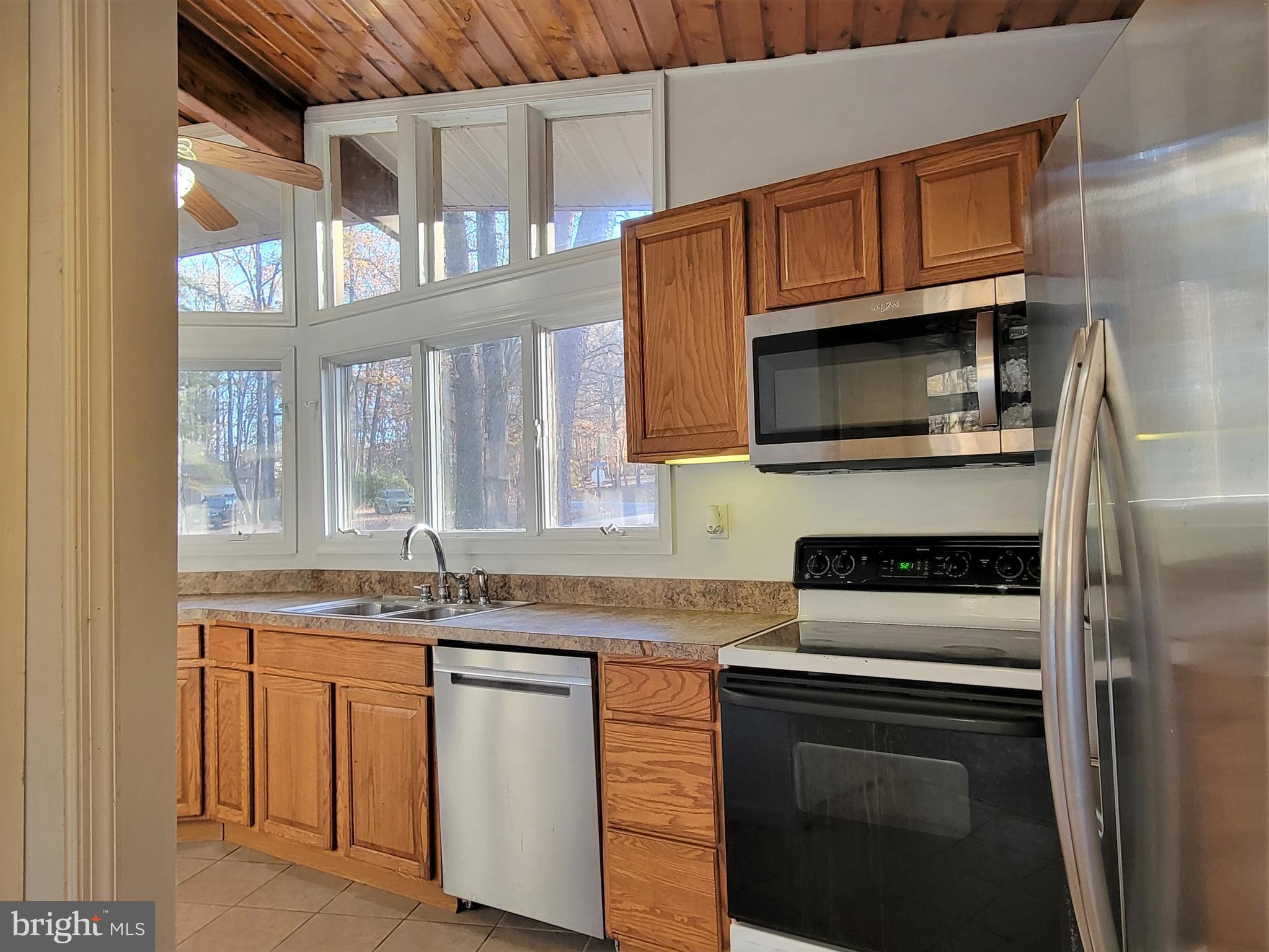 LAKE LAND OR - Residential