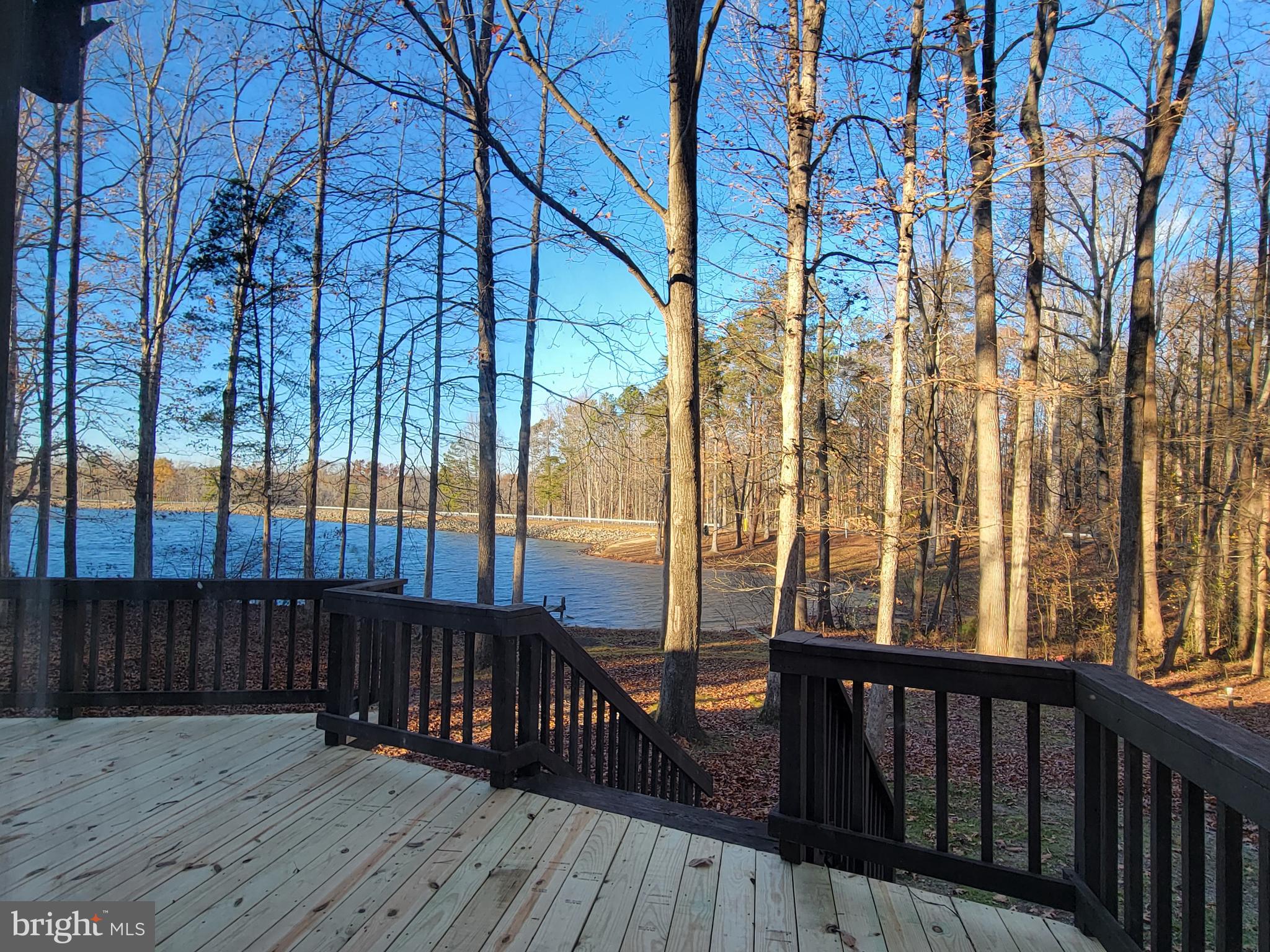 LAKE LAND OR - Residential