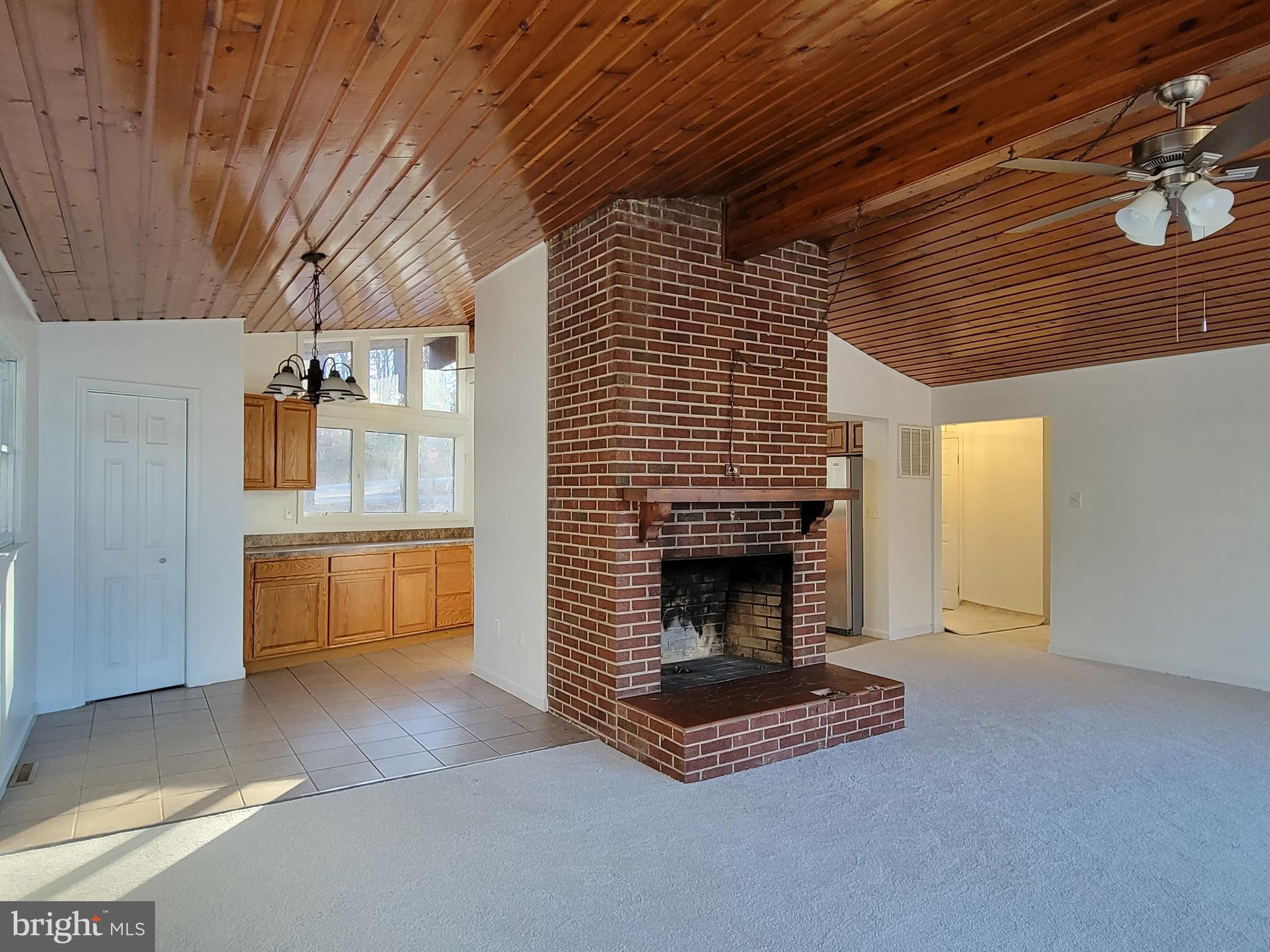 LAKE LAND OR - Residential