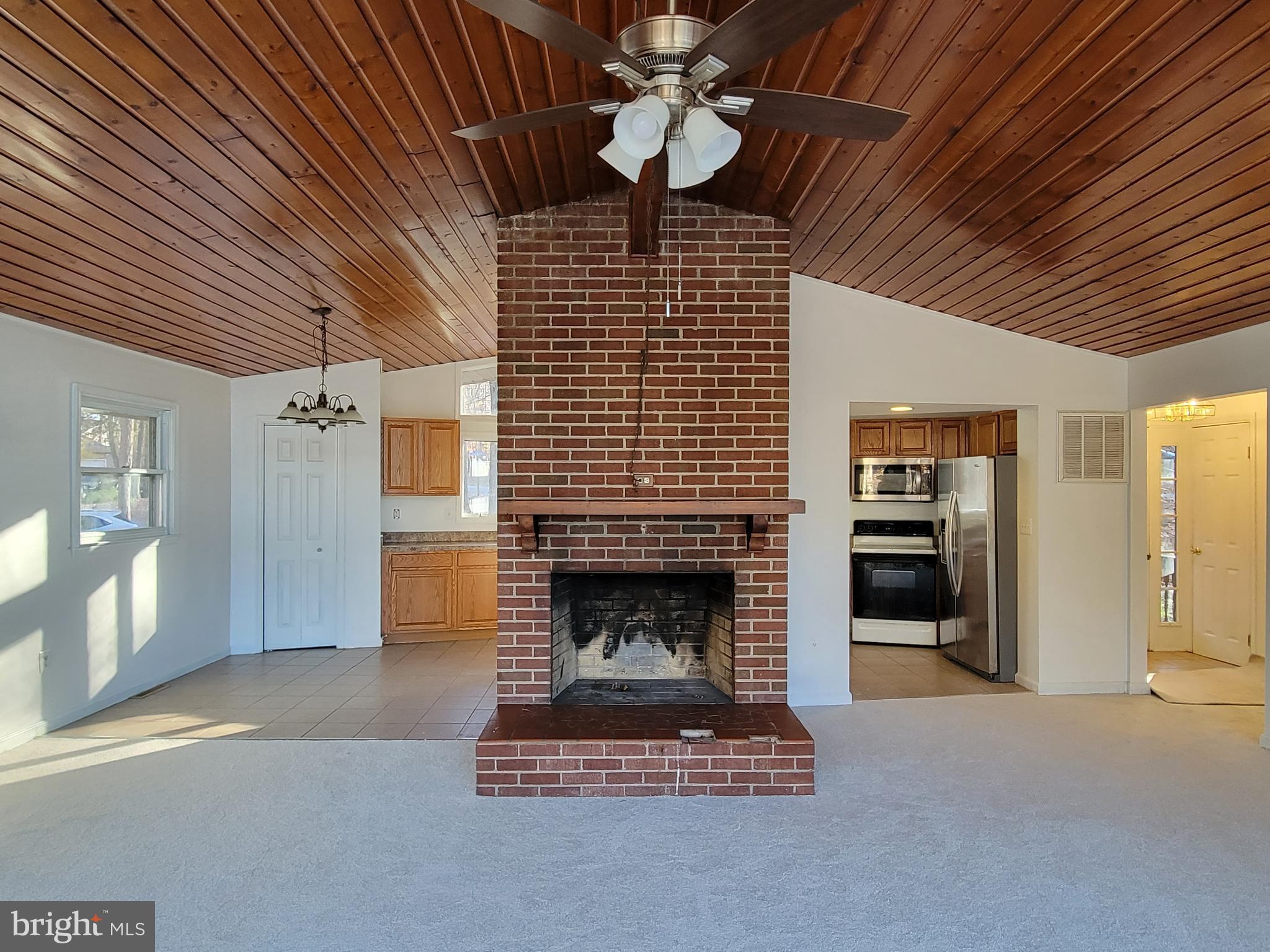 LAKE LAND OR - Residential