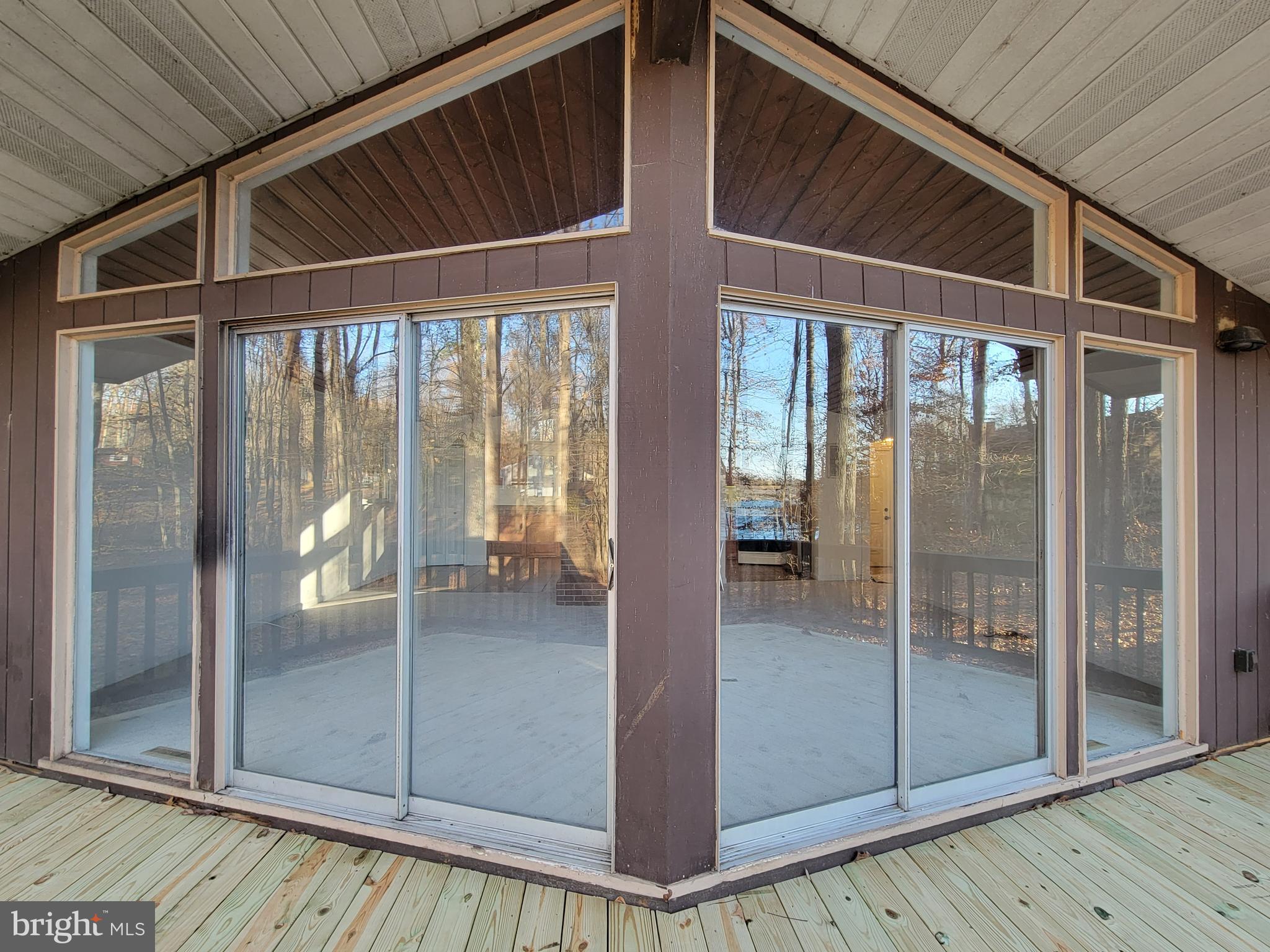 LAKE LAND OR - Residential