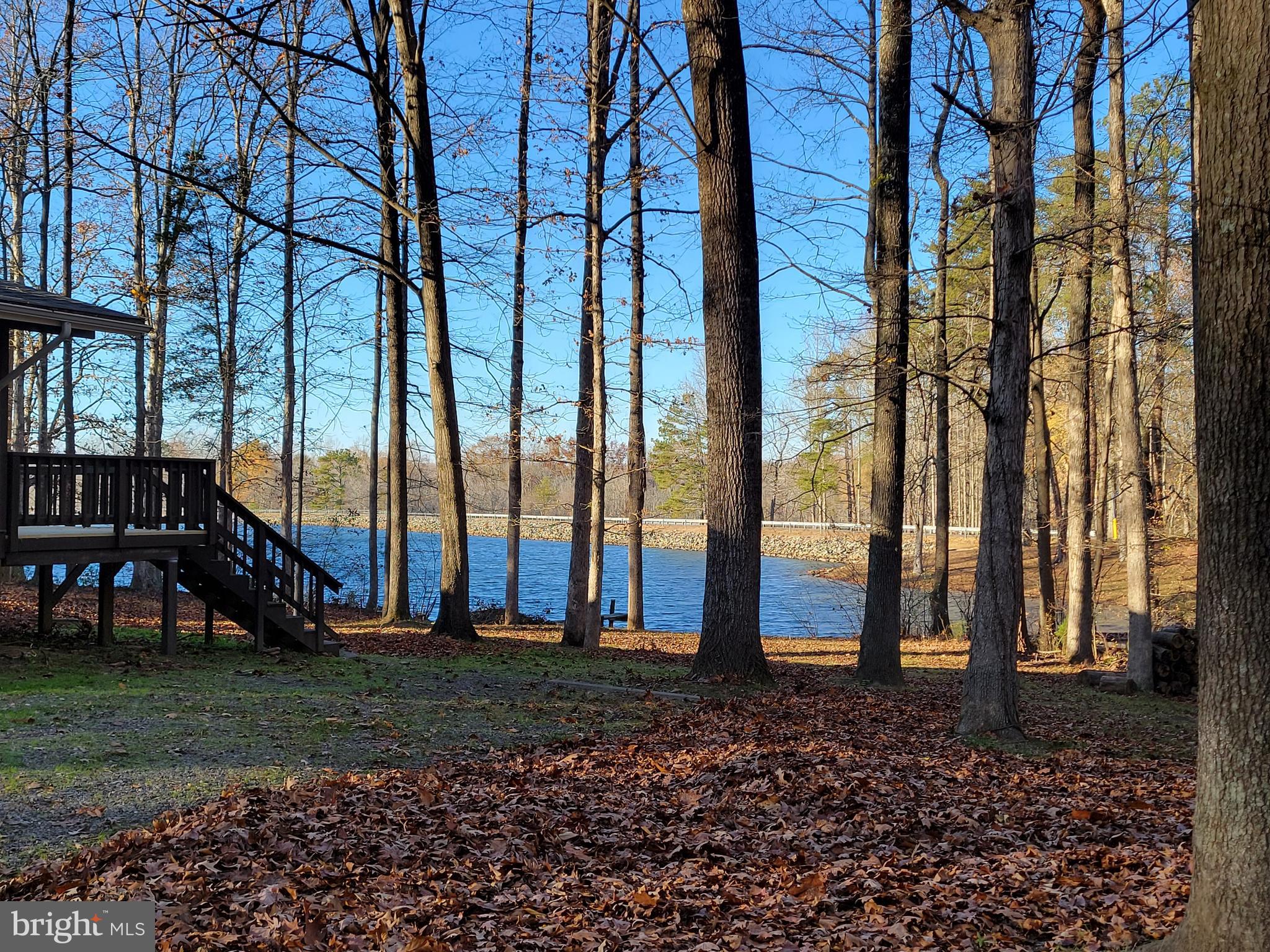 LAKE LAND OR - Residential