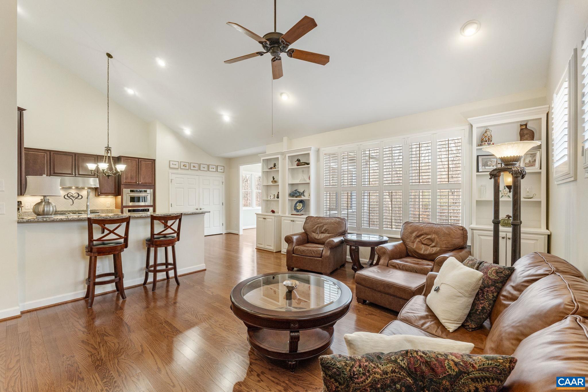 SPRING CREEK - Residential