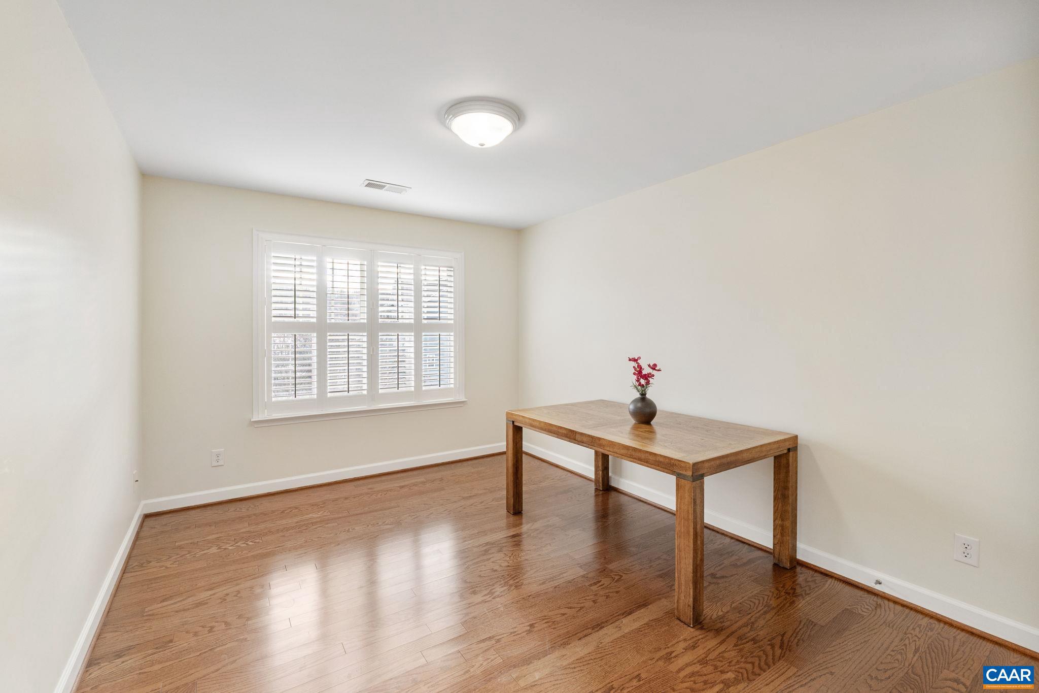 SPRING CREEK - Residential