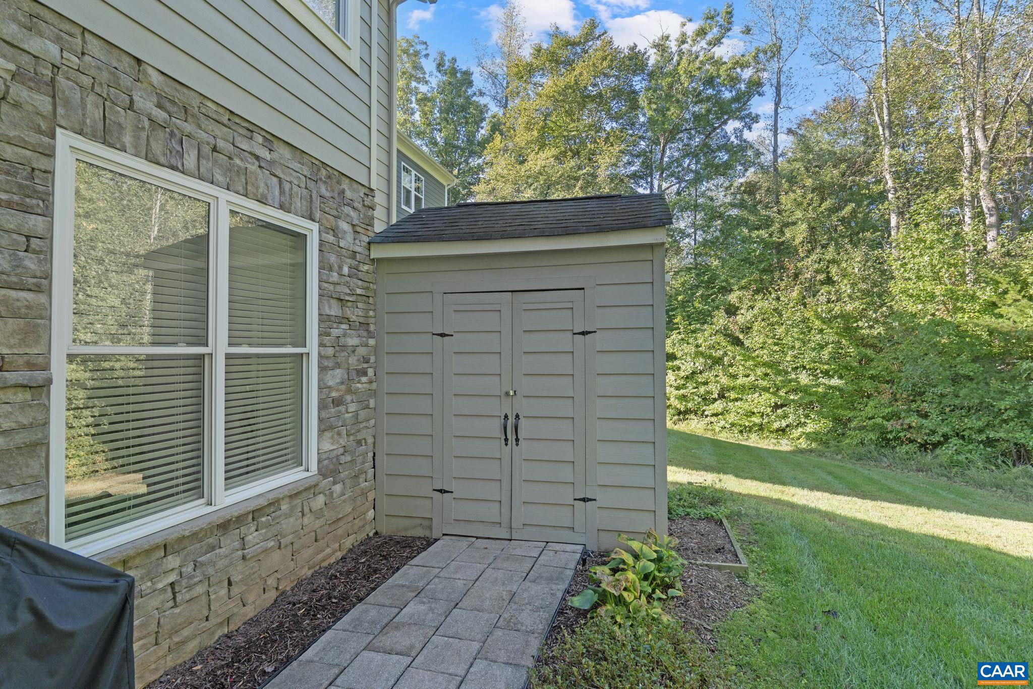 SPRING CREEK - Residential