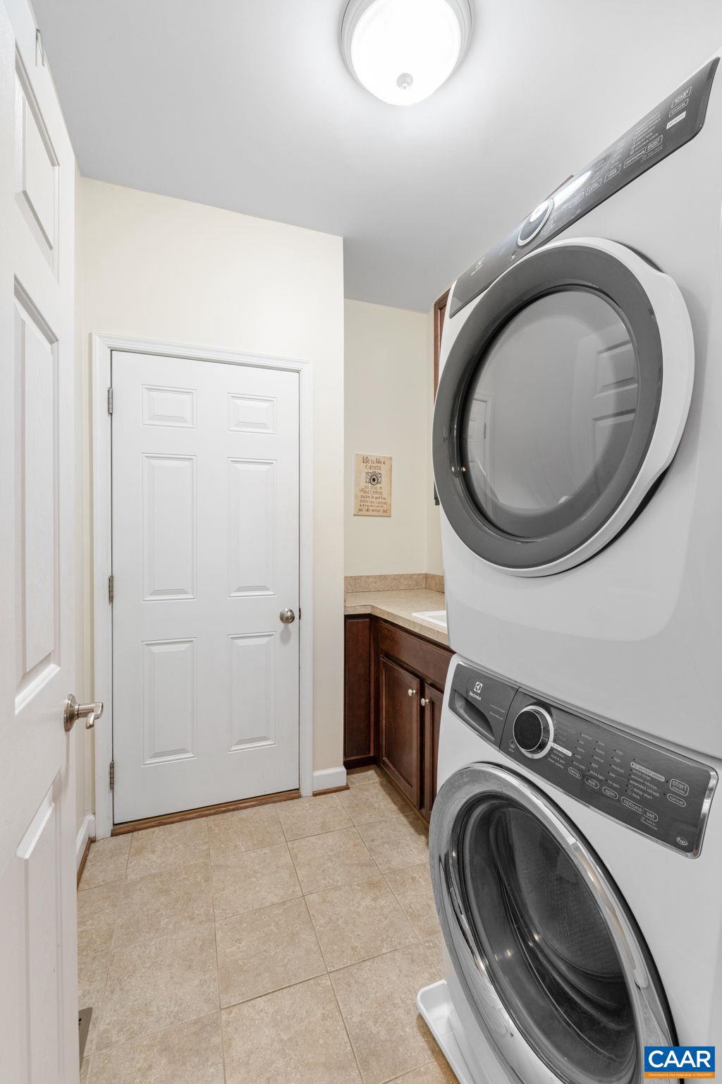 SPRING CREEK - Residential