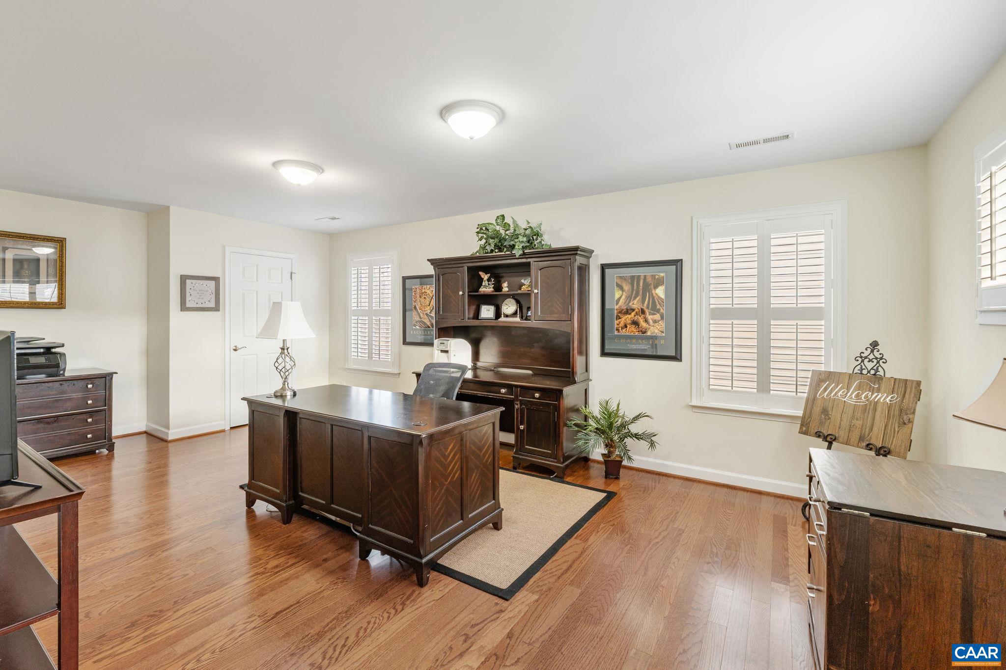 SPRING CREEK - Residential