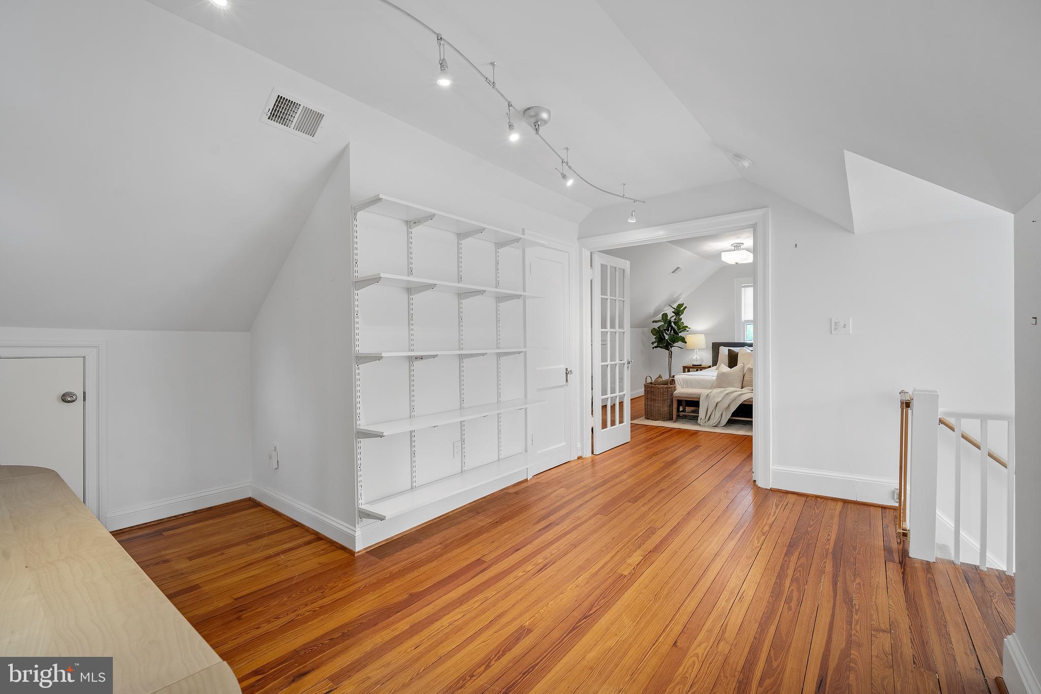 CHEVY CHASE TERRACE - Residential