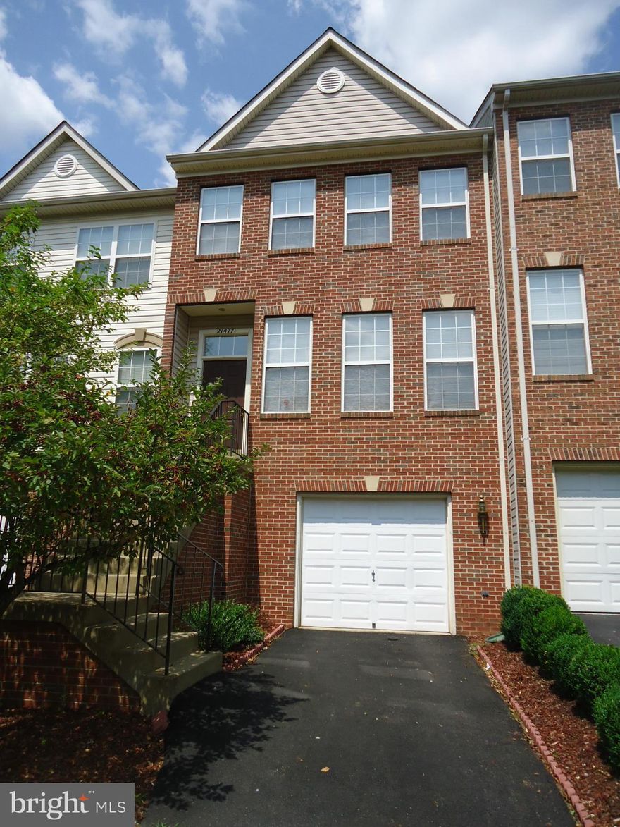 LOCATION TELLS IT ALL!   ALL FINISHED 3 LEVELS, 3 BR, 2.55 BA, 1 CAR GAR. CLOSE TO RT 7 AND SHOPS. VACANT AND READY TO MOVE IN. HUGE ESIK AND SUNNY DECK, LL HAS FIREPLACE WITH REC ROOM AREA. SLIDING DOOR BRINGS YOU THE FENCED BACK YARD.  NICE AND CLEAN!