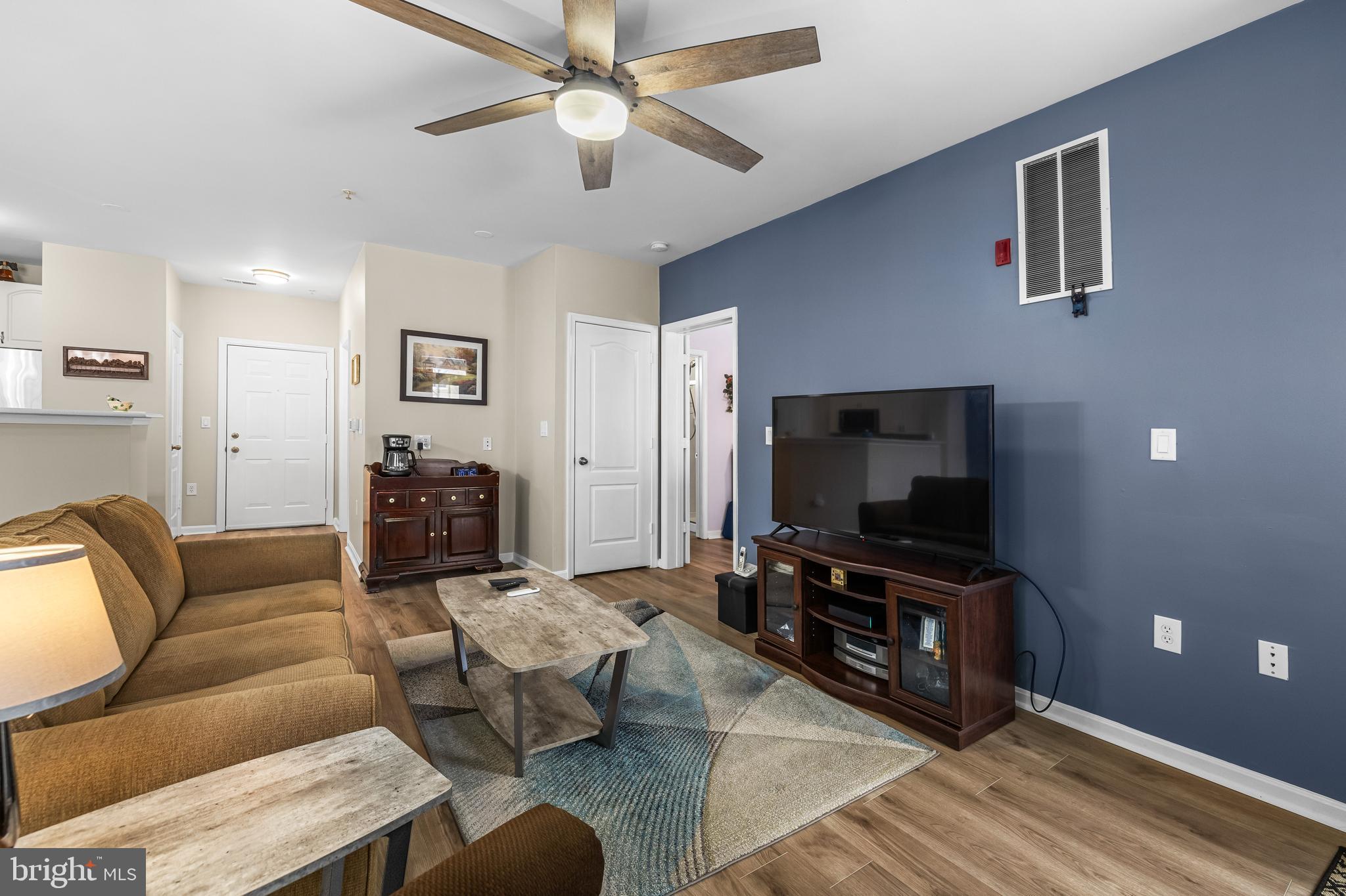 HIGH VIEW AT HUNT VALLEY - Residential